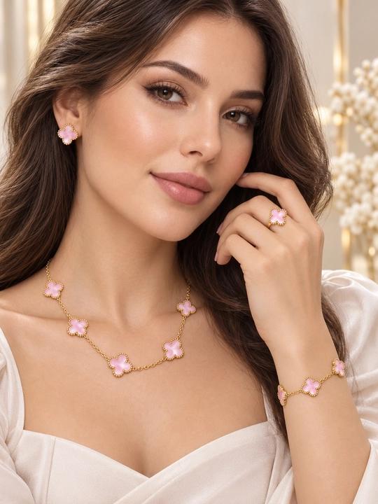 VAN CLEEF Набор бижутерий, кольцо, серьги, цепочка, браслет