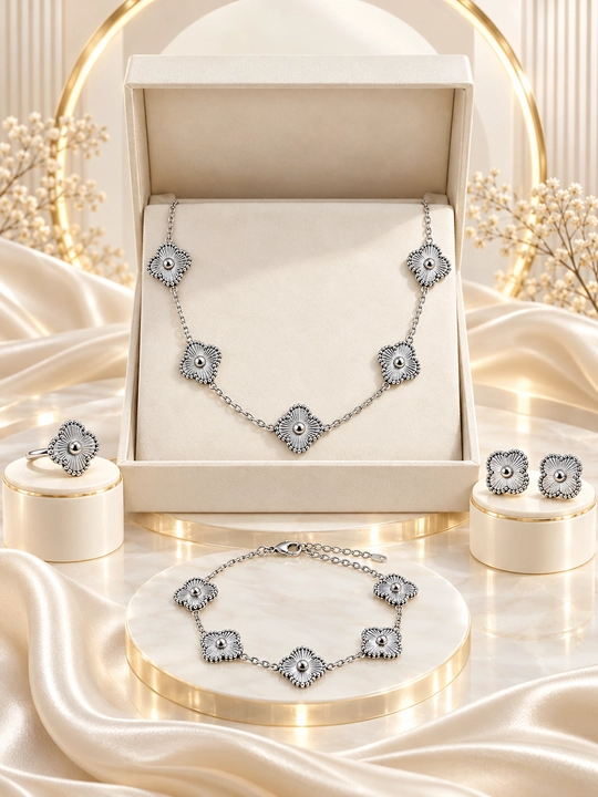 VAN CLEEF Набор бижутерий, кольцо, серьги, цепочка, браслет