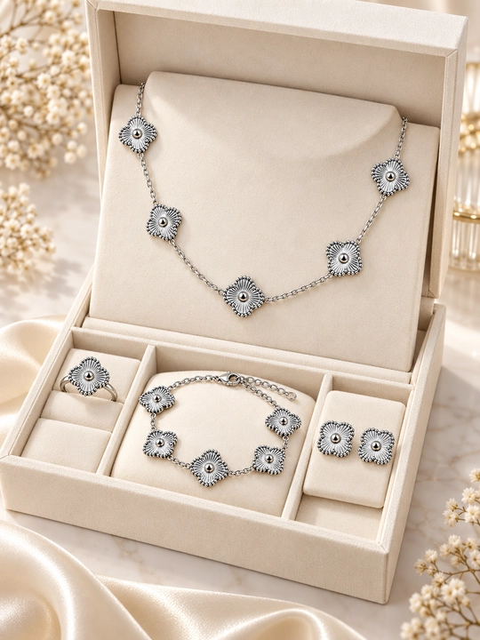 VAN CLEEF Набор бижутерий, кольцо, серьги, цепочка, браслет