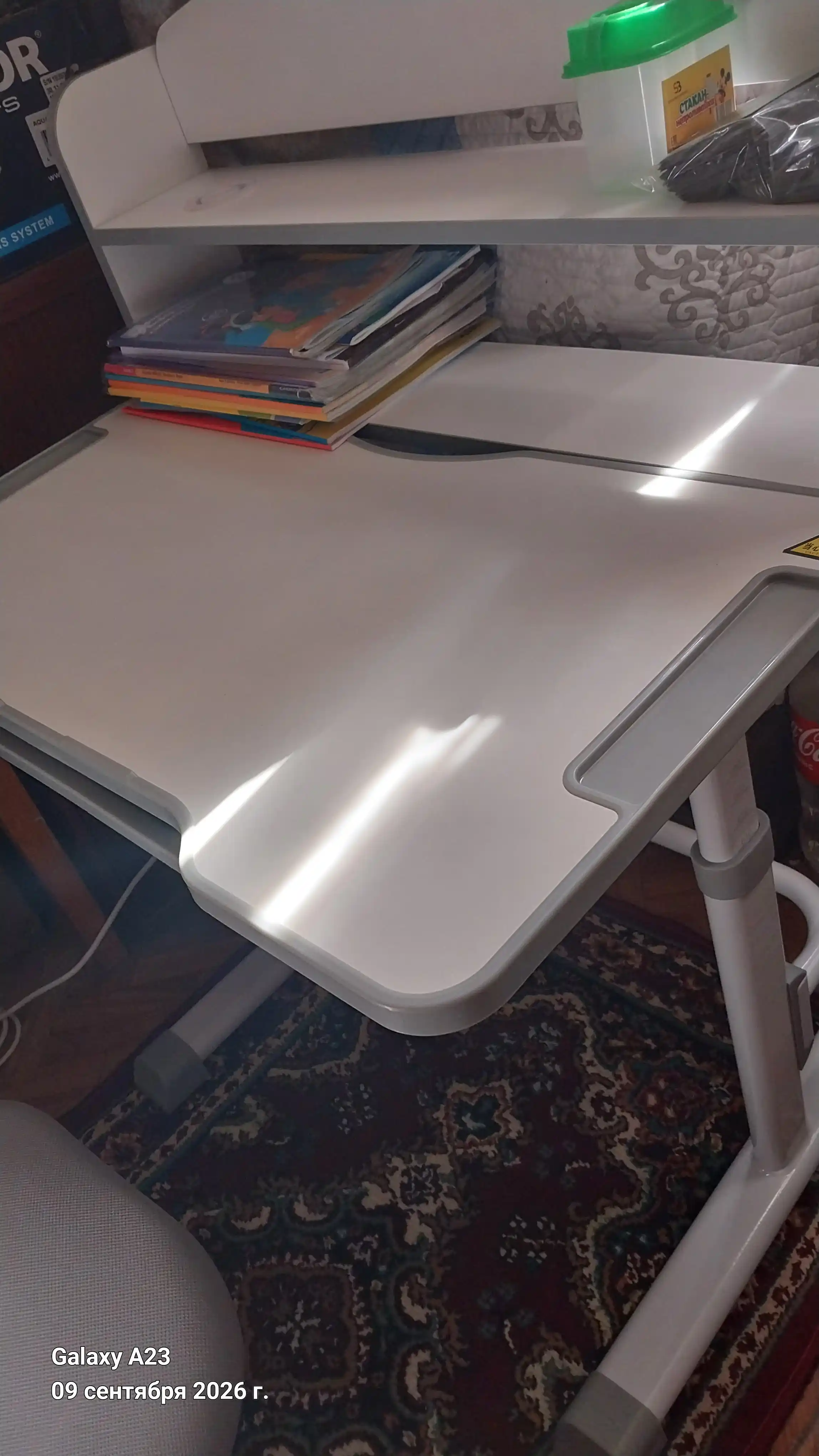 Parta stol bolalar uchun sozlanadigan stol va stul to‘plami kitob javonli 76×50 sm