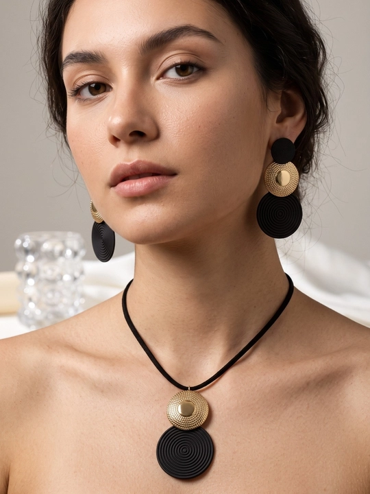 Pearl Style 118 sun'iy marjon taqinchoqlar to'plami: marjon, sirg'a va bilaguzuk