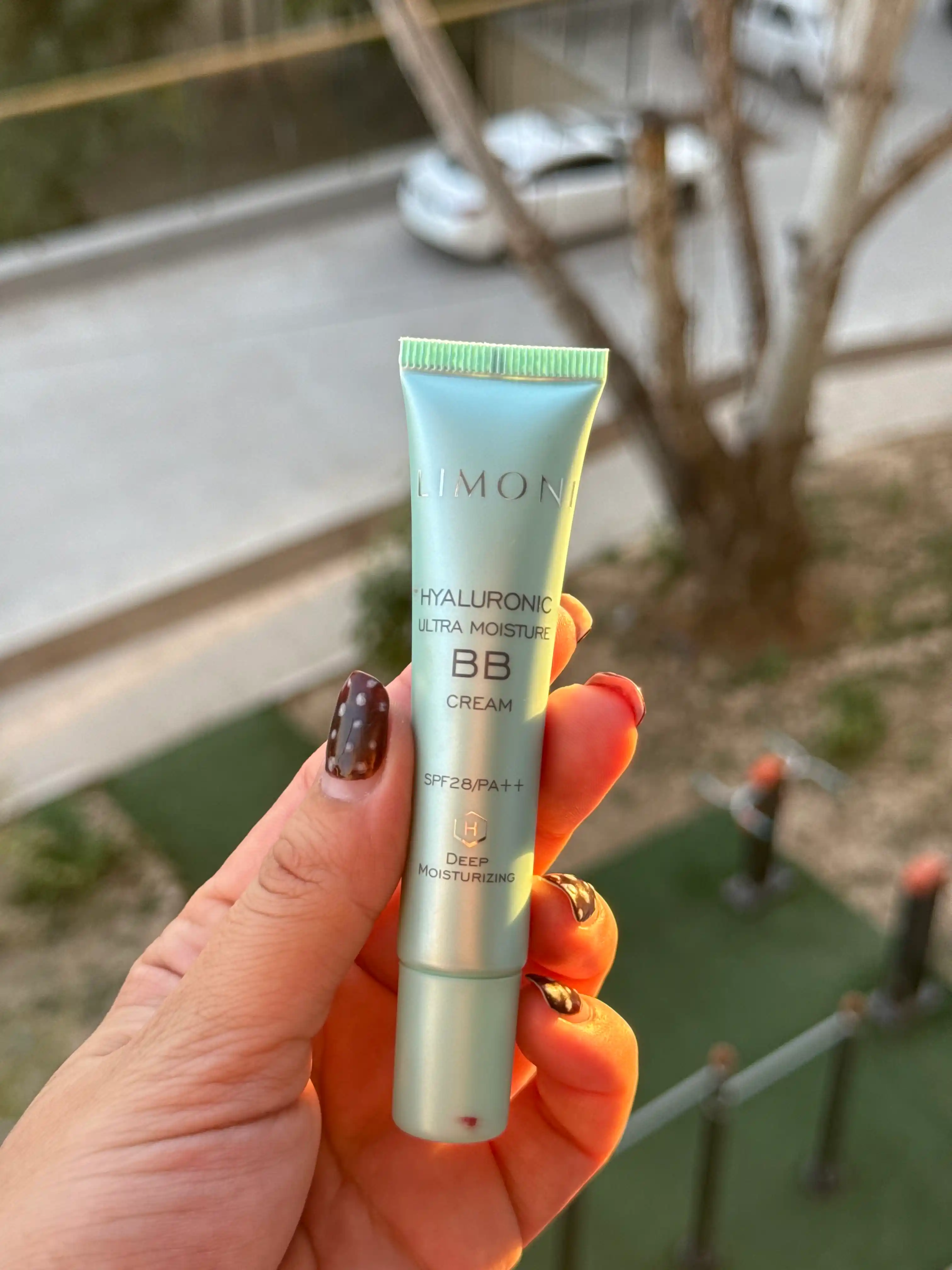 Увлажняющий ББ крем с гиалуроновой кислотой LIMONI Hyaluronic Ultra Moisture BB Cream 15мл