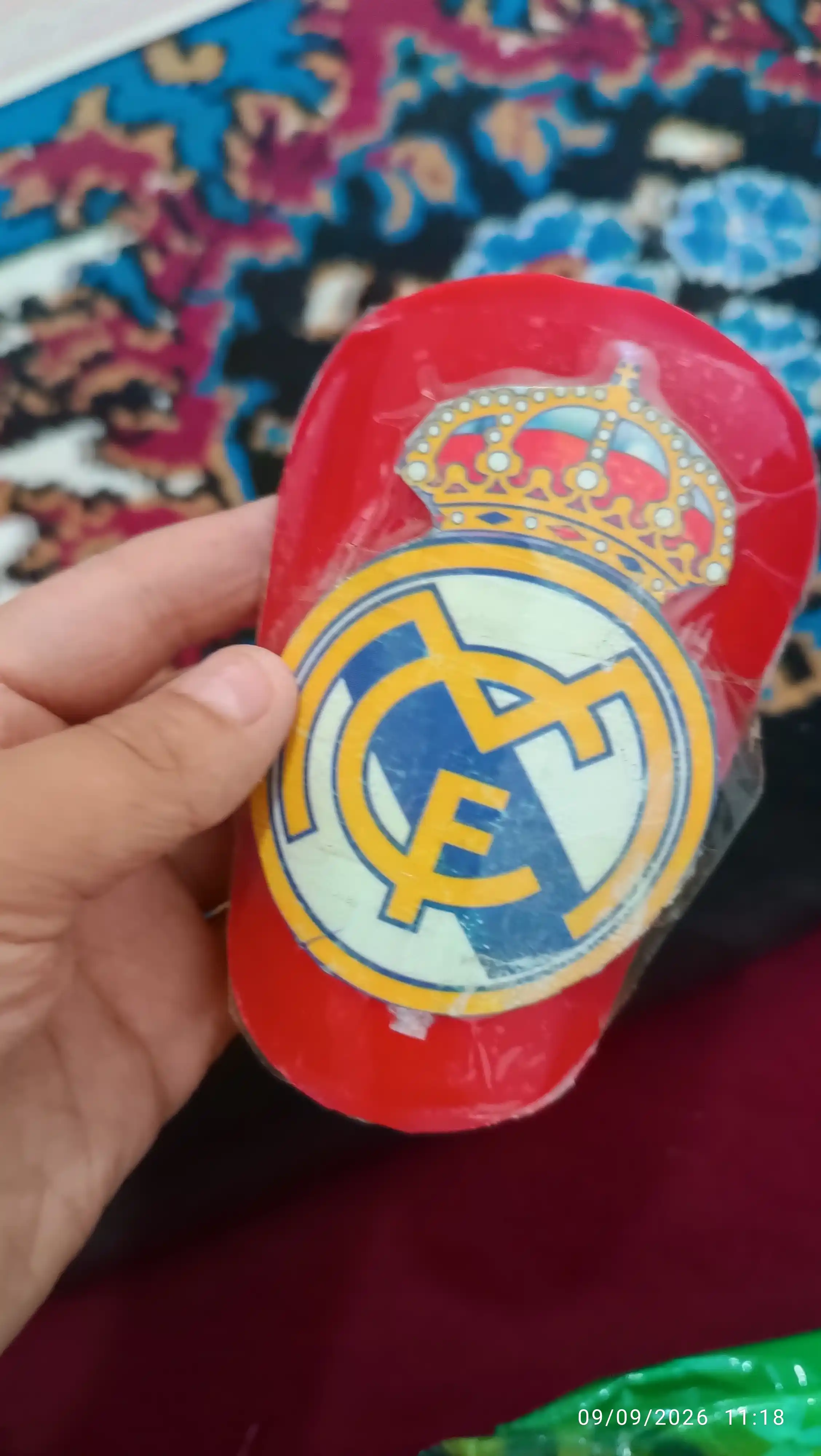Futbol uchun erkaklar himoya qalqonlari