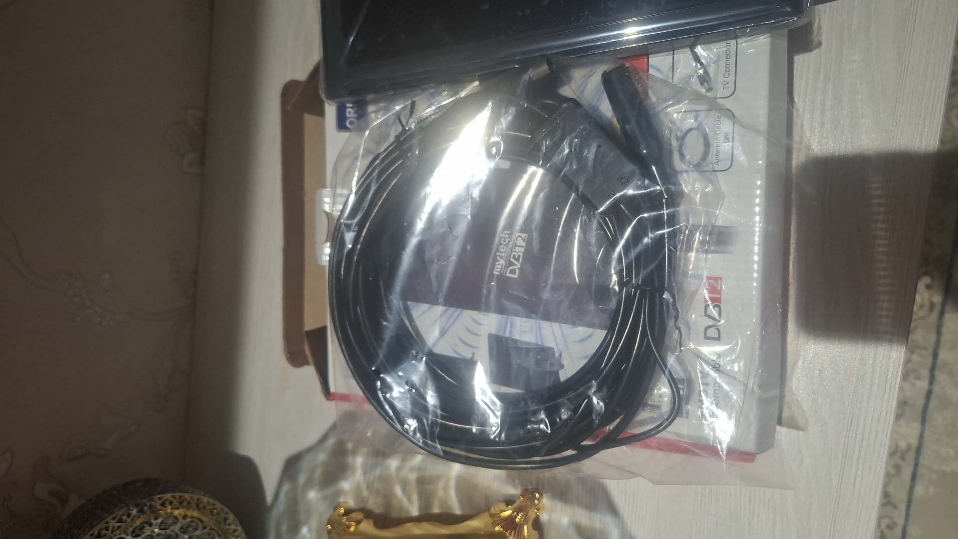 Uy va kucha antennasi TV DVB T2  , kuchli signal ko'p joylarda xatto uy ichida ham