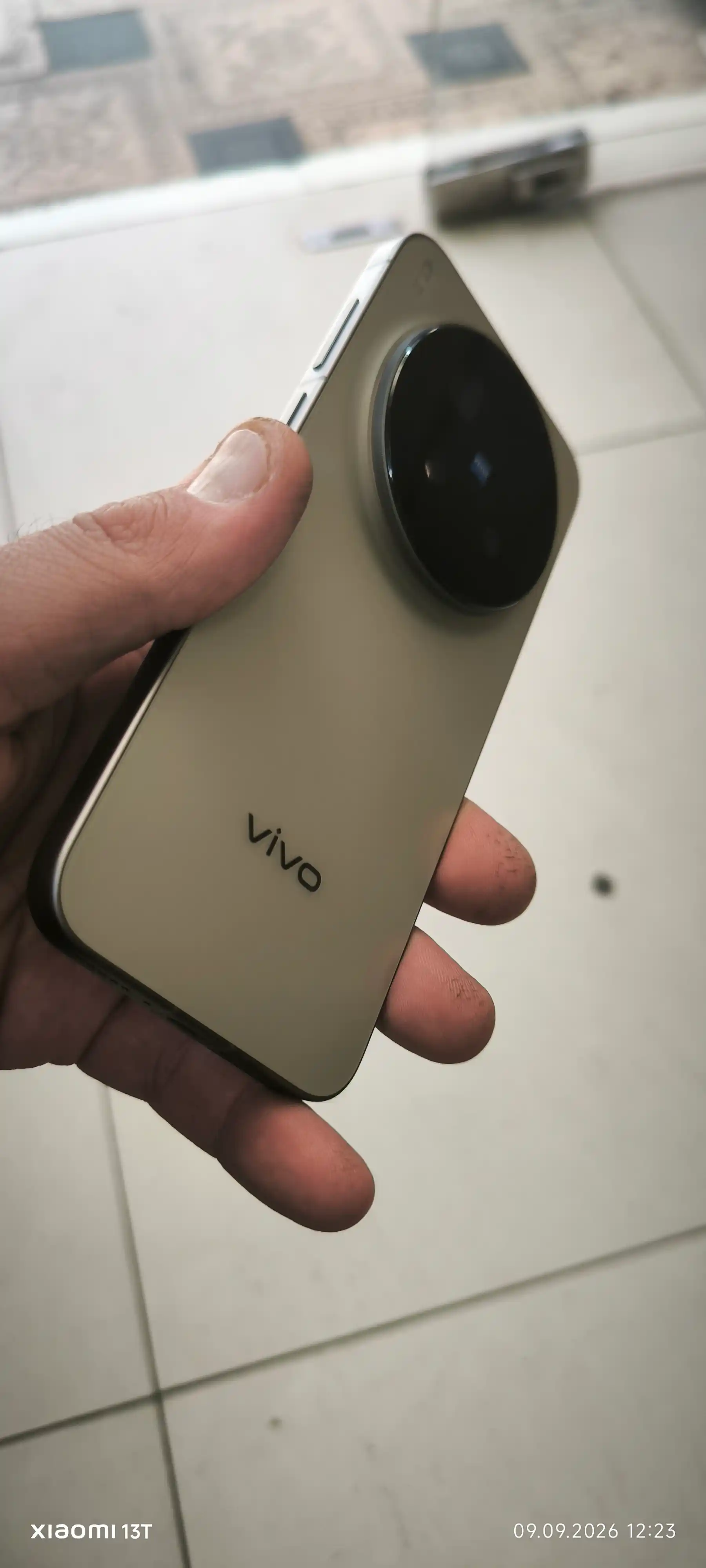 Мобильный телефон Vivo X300 Pro 16/512 ГБ + Laifen SE фен подарка, камера 200MP ZEISS