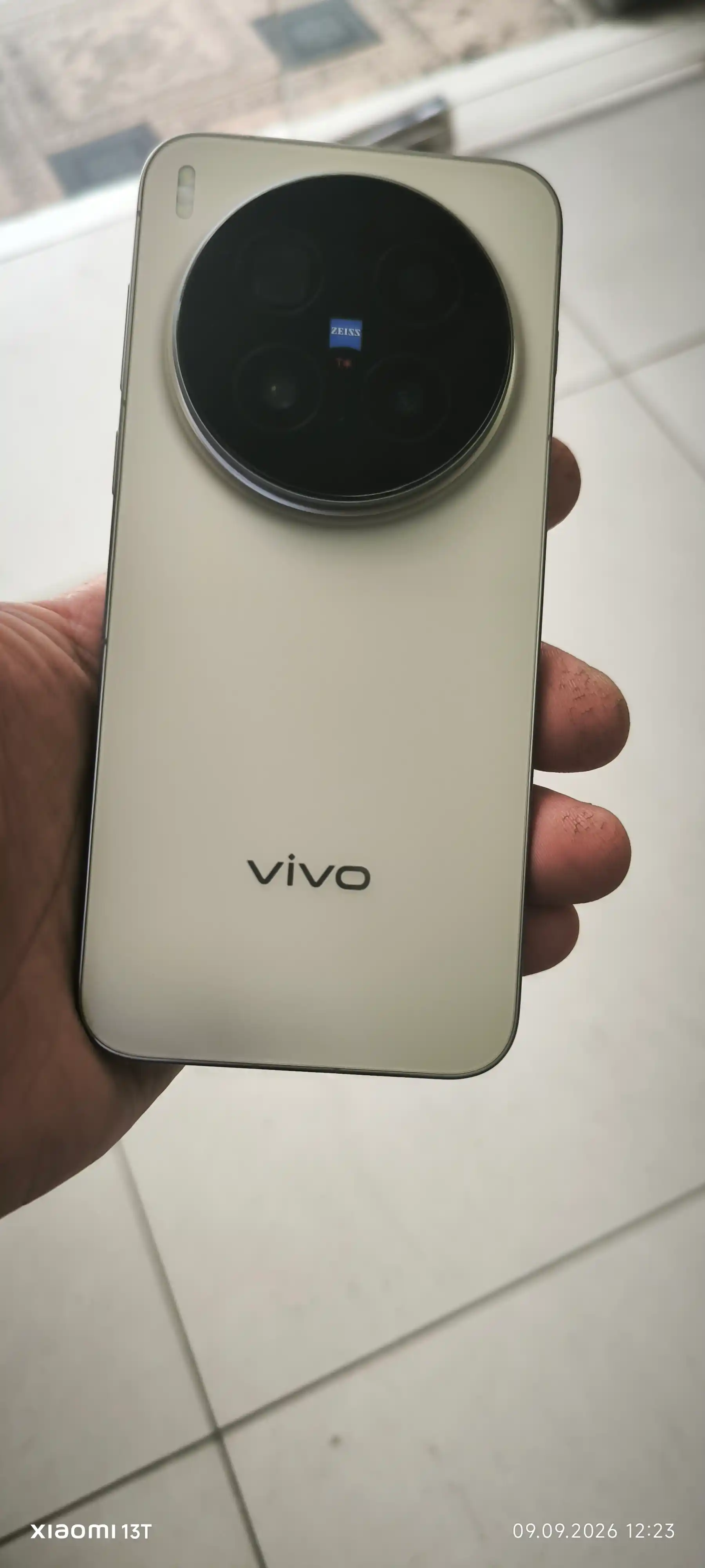 Мобильный телефон Vivo X300 Pro 16/512 ГБ + Laifen SE фен подарка, камера 200MP ZEISS