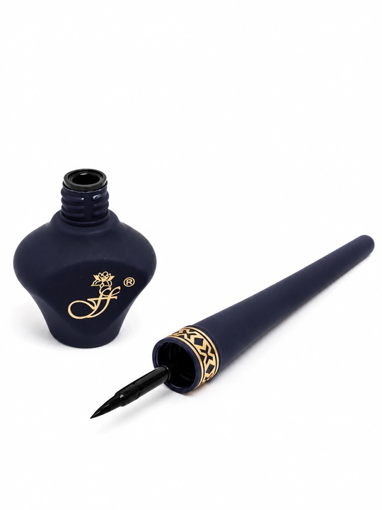 Жидкая подводка для глаз DIP EYELINER E100 — чёрная
