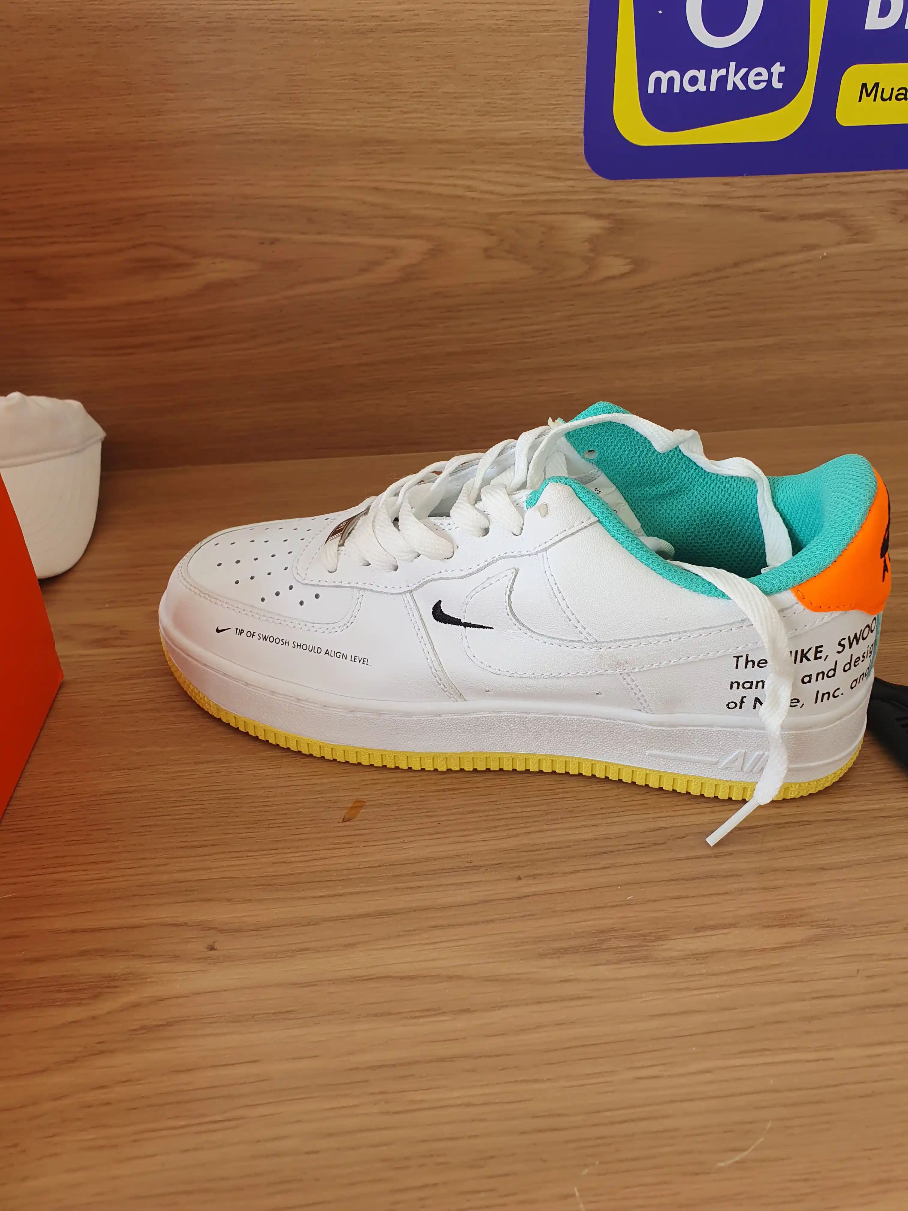 Nike Air Force erkaklar krossovklari