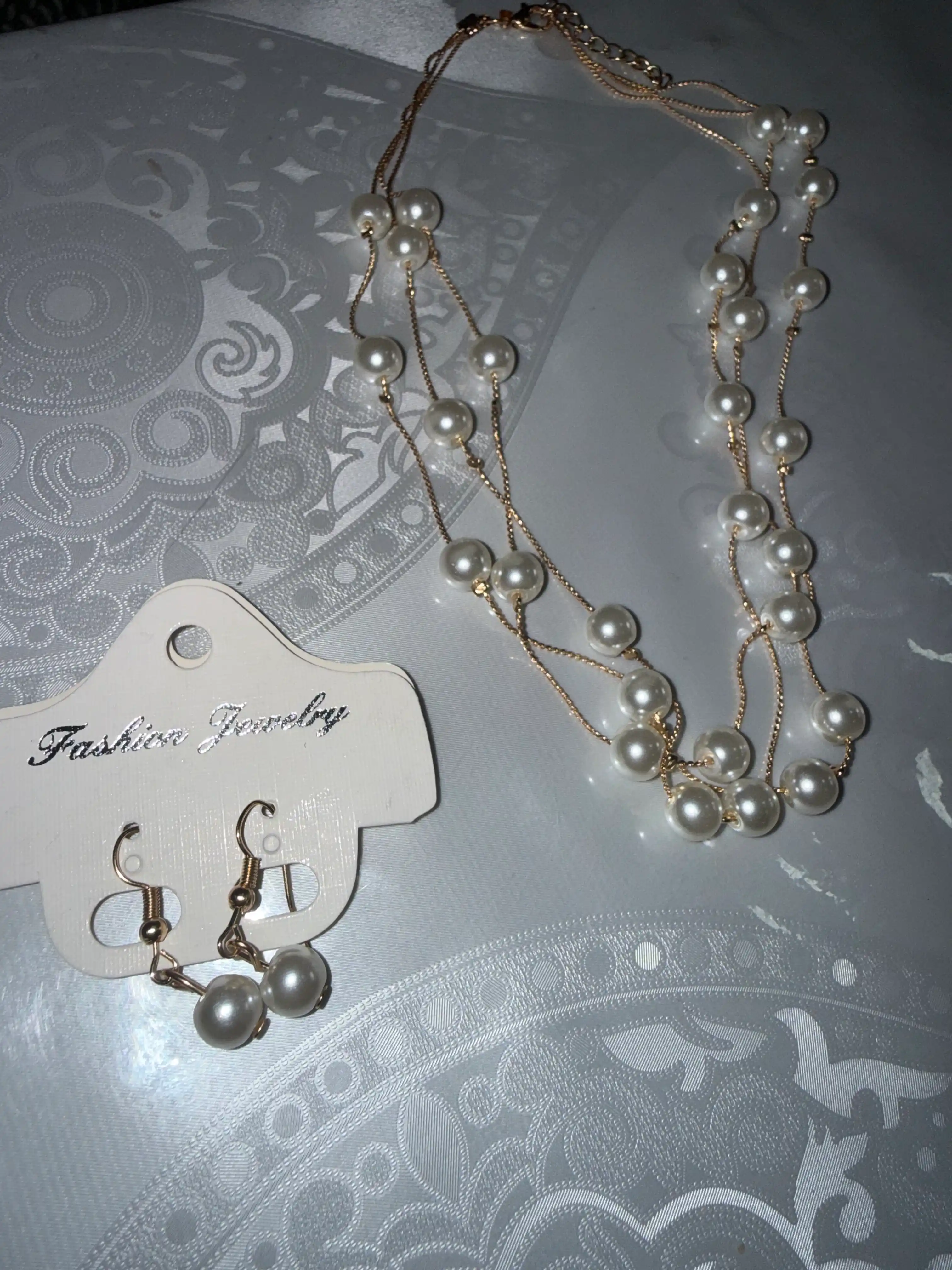 Pearl Style 118 sun'iy marjon taqinchoqlar to'plami: marjon, sirg'a va bilaguzuk