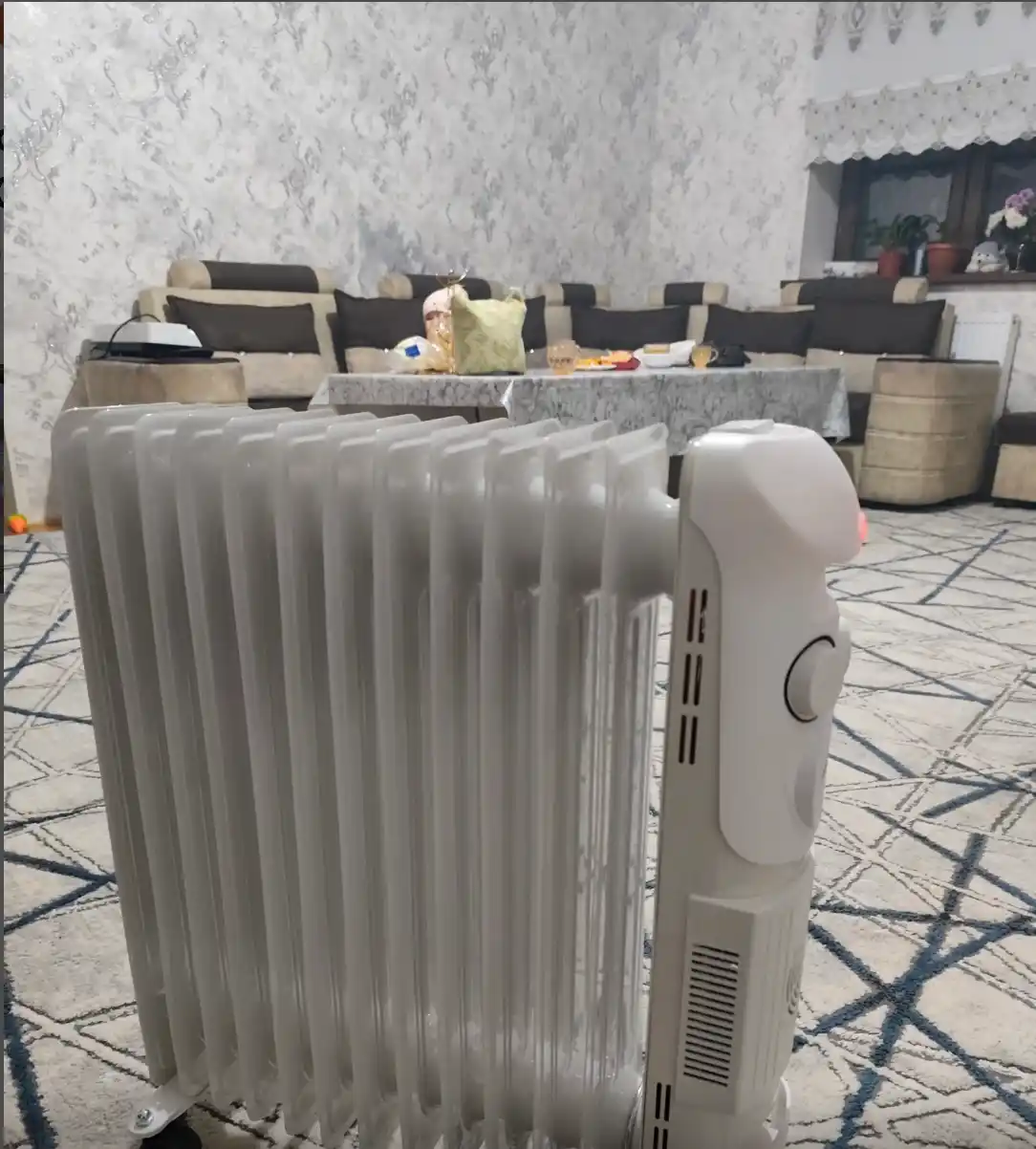 NIKAI moyli isitgichi, termo-puflanadigan pech + quritgich, 13 ta qovurg‘a, 30 kv.m gacha