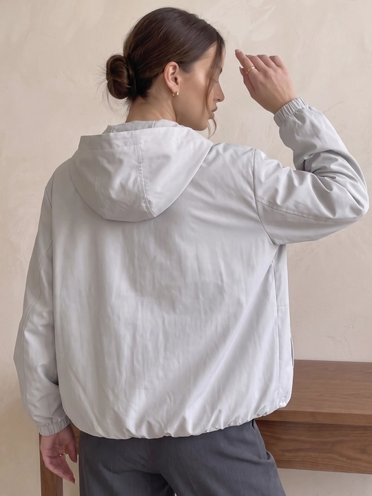 Ayollar vetrovkasi, kapyushonli bahor-kuz kurtkasi — ELLY FASHION