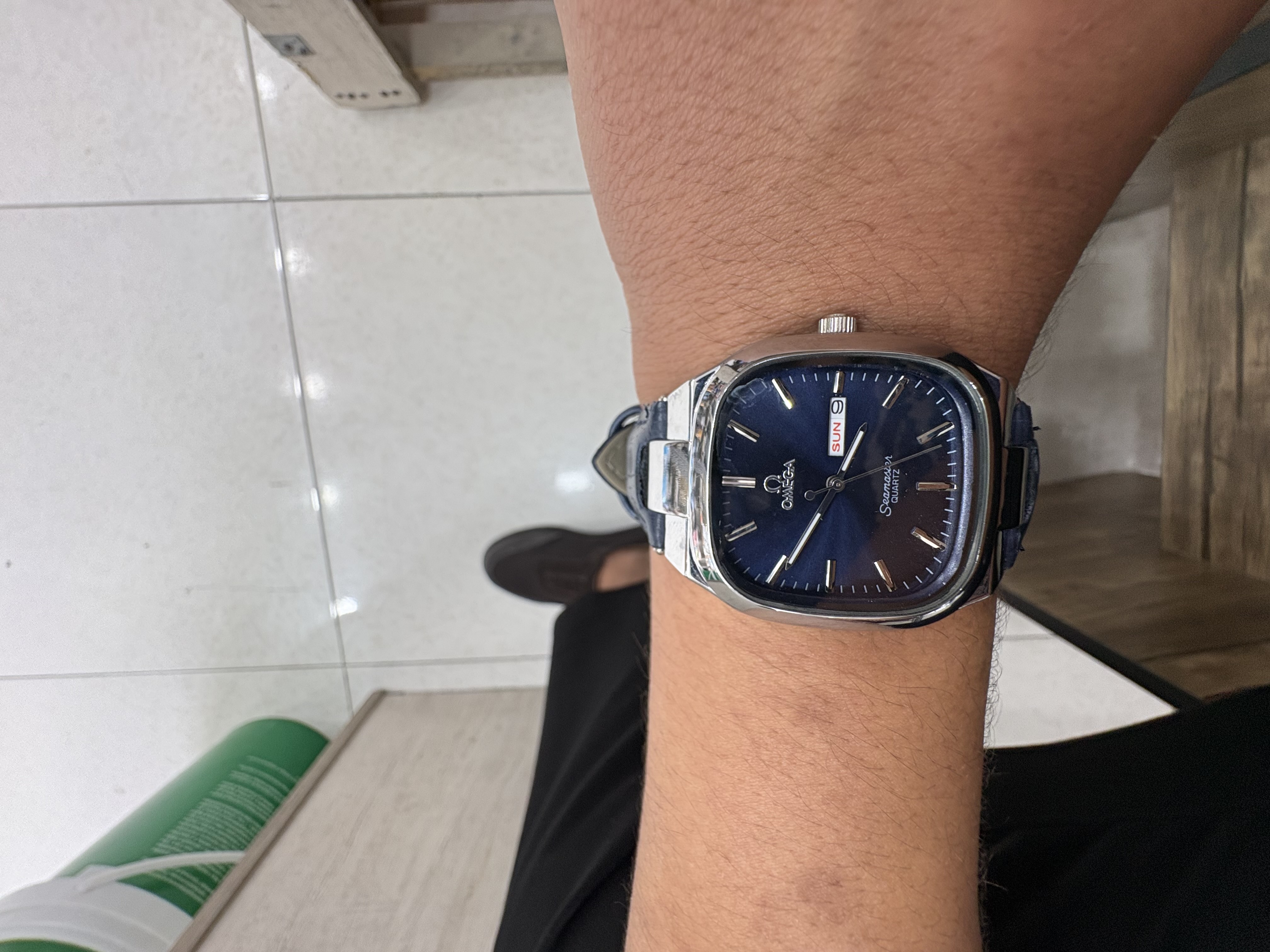 Omega erkaklar qo‘l soati
