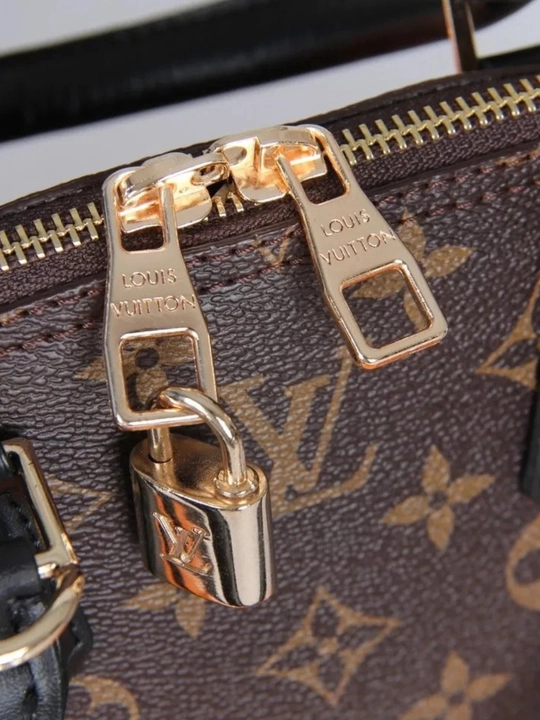 Louis Vuitton uslubidagi ayollar yelka sumkasi, quti va hujjatlar bilan