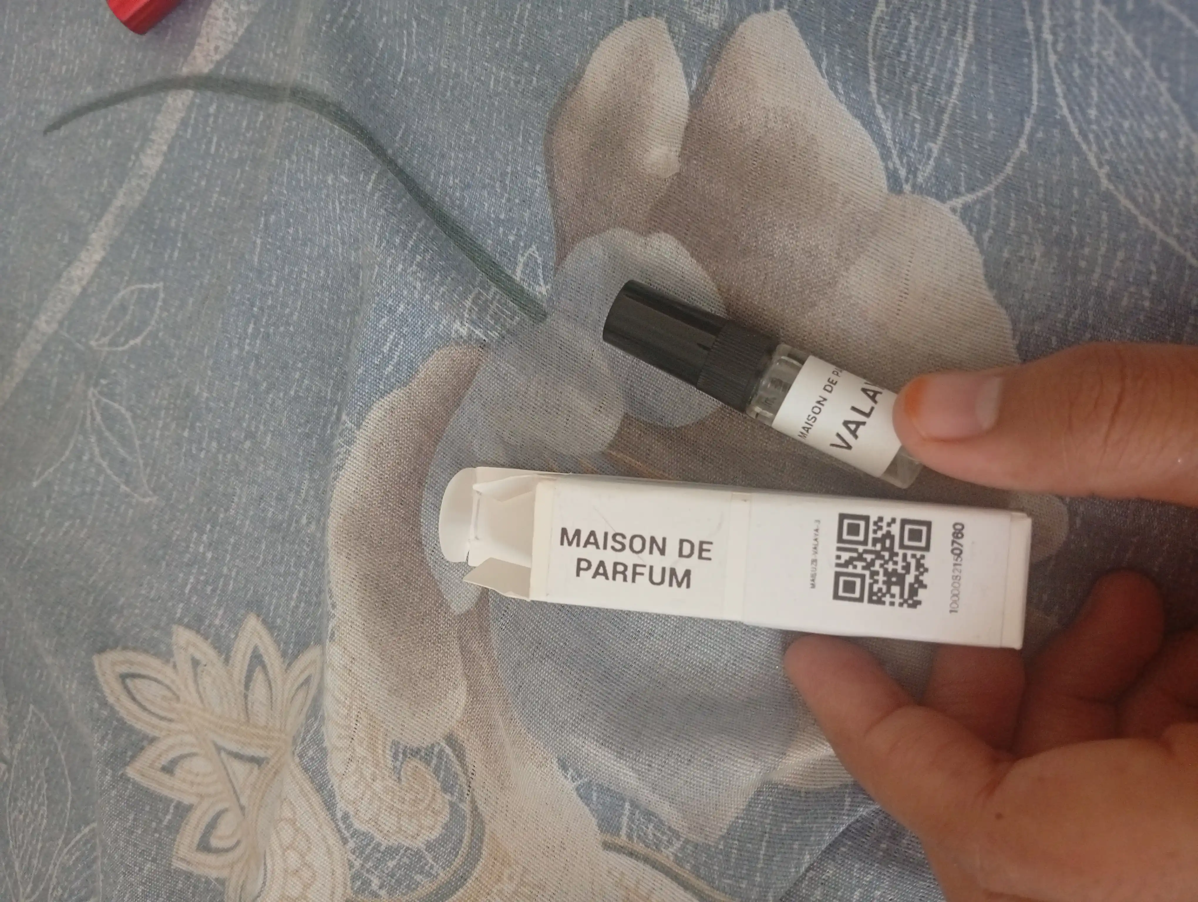 Parfums de Marly Valaya — унисекс цветочно-мускусный аромат, 3–50 мл