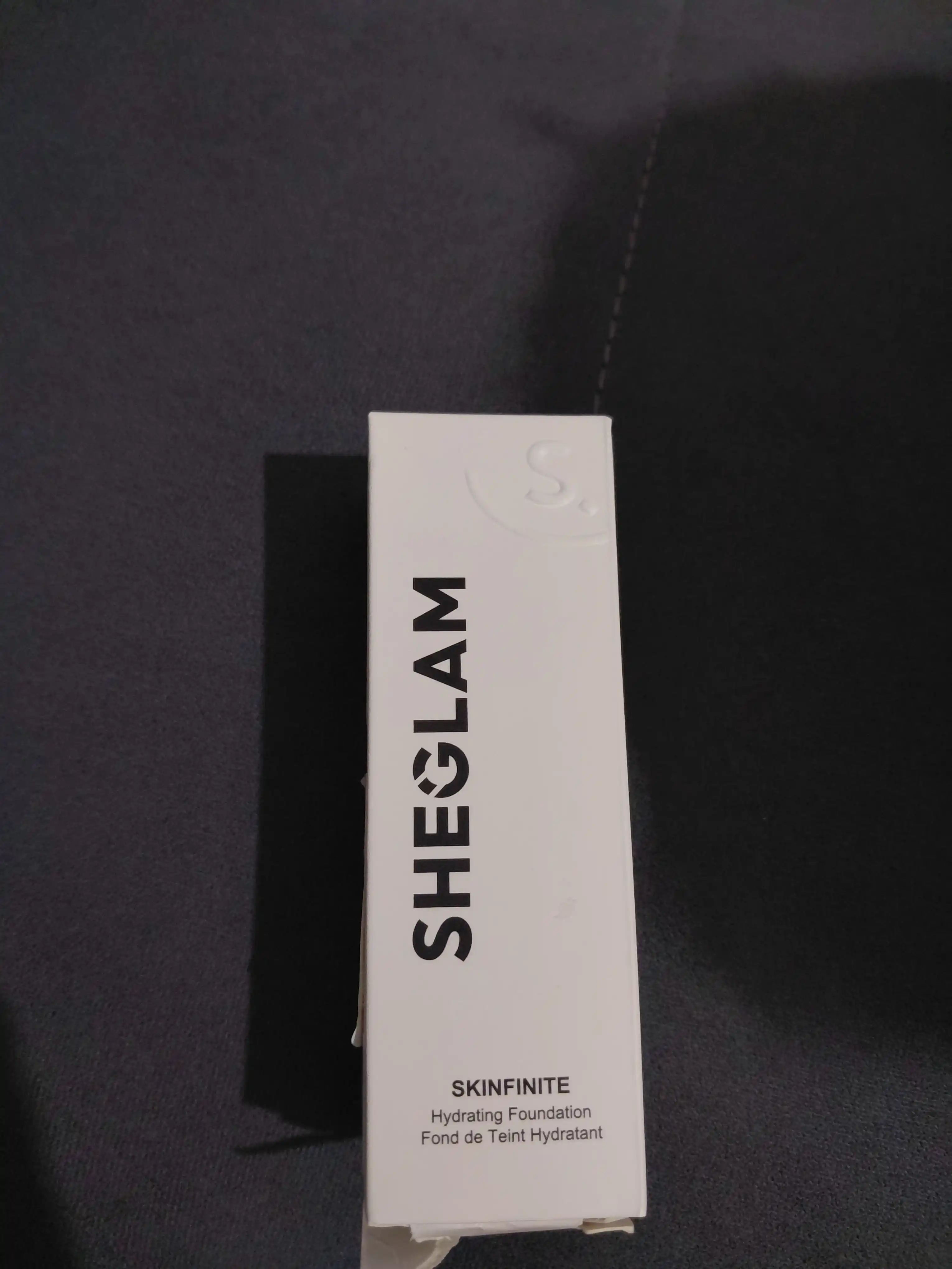 База под макияж Sheglam, Увлажняющий тональный крем SKINFINITE для лица 40 мл