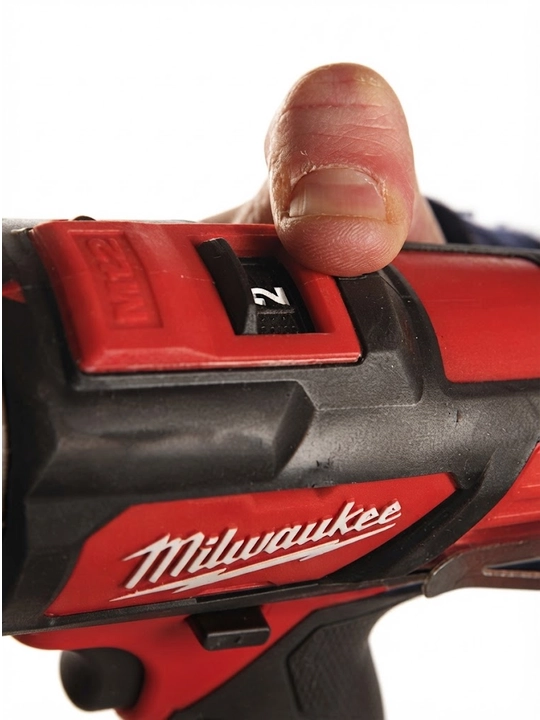 Milwaukee M12 BPDMC-202C Simsiz zarbali burg'ulash/haydovchi