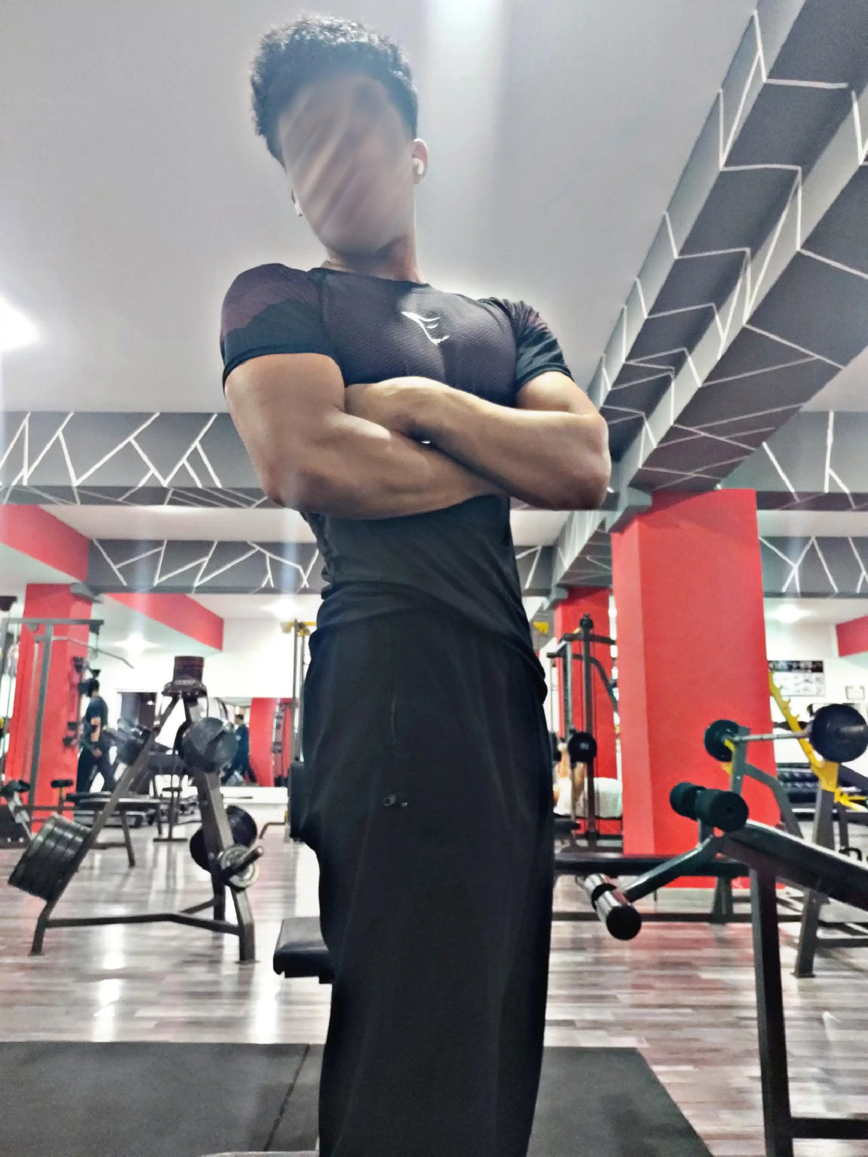 Gym Shark uslubidagi kompression futbolka - rashgard, sport, erkaklar uchun, fitnes uchun