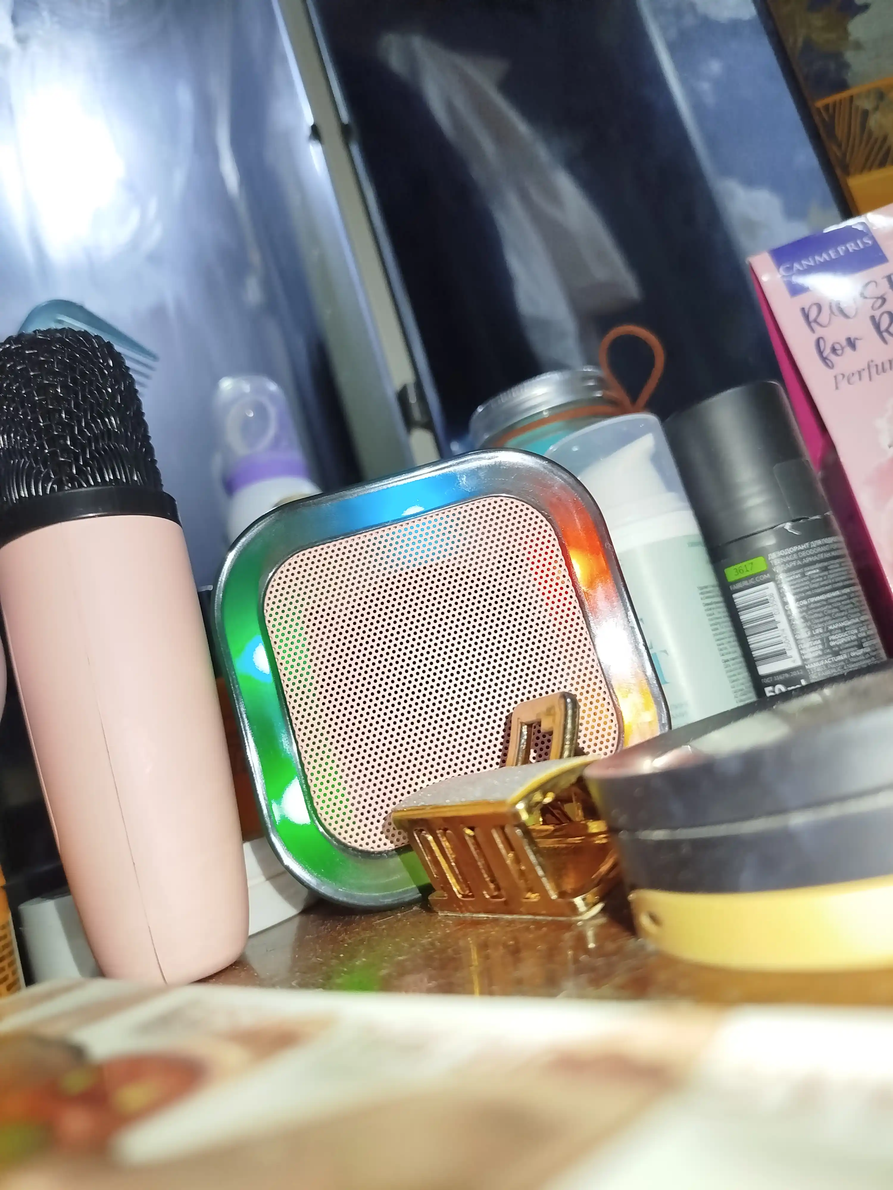 Karaoke uchun 2 ta mikrofonli portativ Bluetooth kalonka K12, karnay, RGB