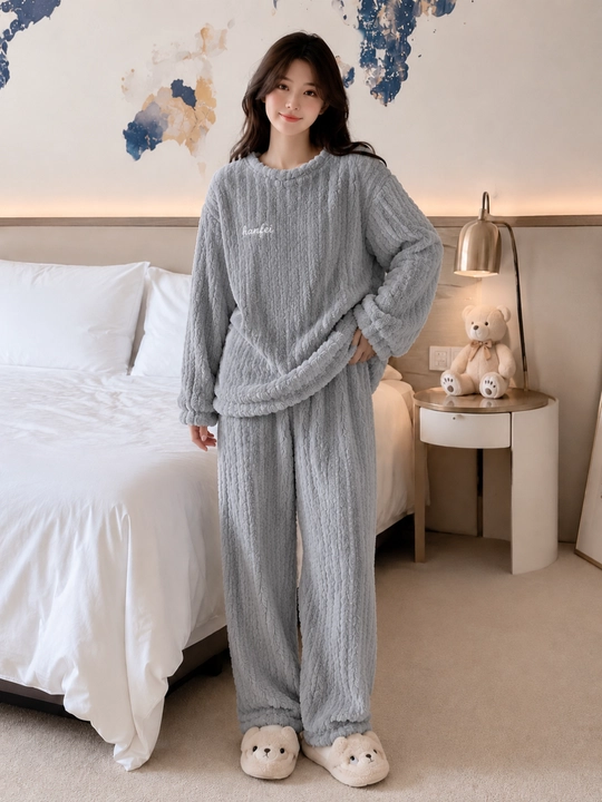 Ayollar uchun erkin bichimli ikki qismli pijama