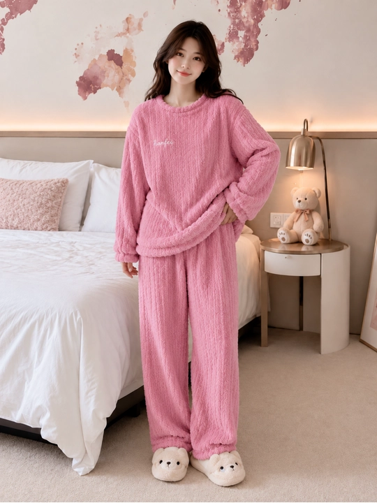 Ayollar uchun erkin bichimli ikki qismli pijama