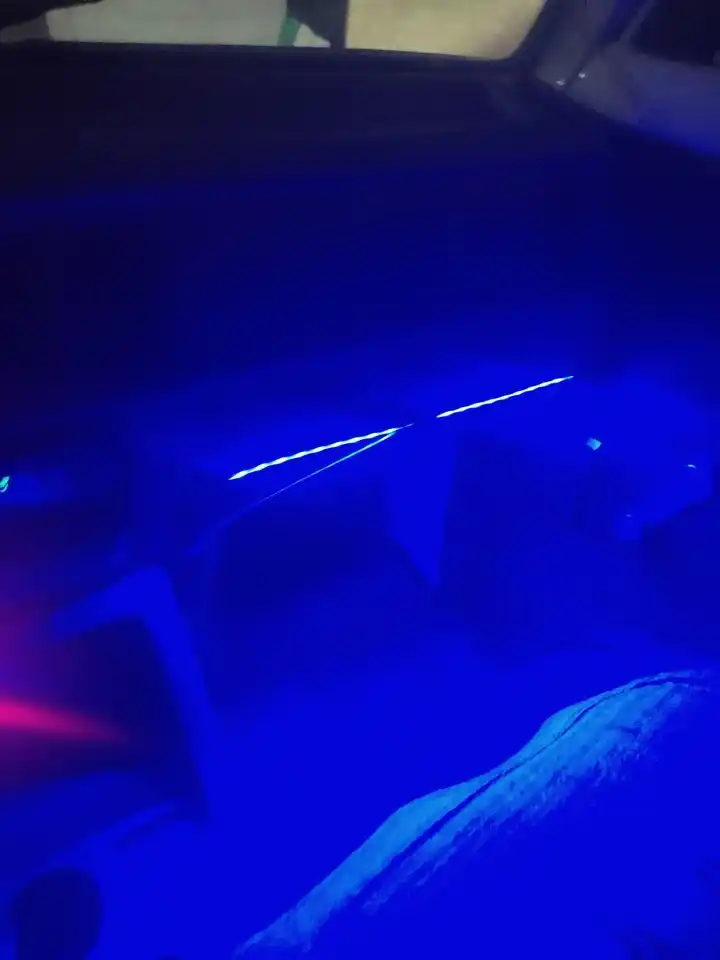 LED avtomobil yoritgichi, rang o‘zgaradi, pult, musiqa bilan sinxron