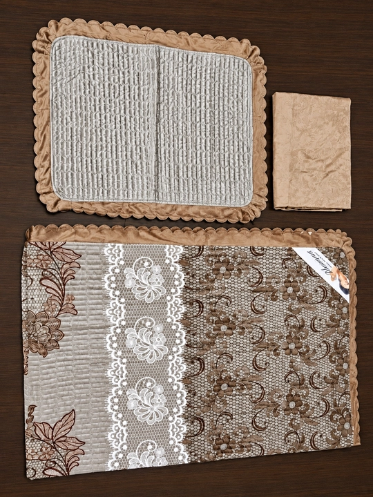 Velyur pokrival 145×220 sm — yumshoq, tegishga yoqimli, ichki tomonida maramor printli.