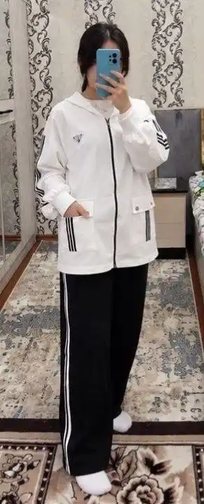 Ayollar kostyumi ikki qismli oversize xudi, keng shim, casual zamonaviy sport kiyim