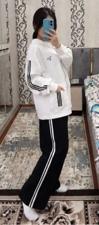 Ayollar kostyumi ikki qismli oversize xudi, keng shim, casual zamonaviy sport kiyim