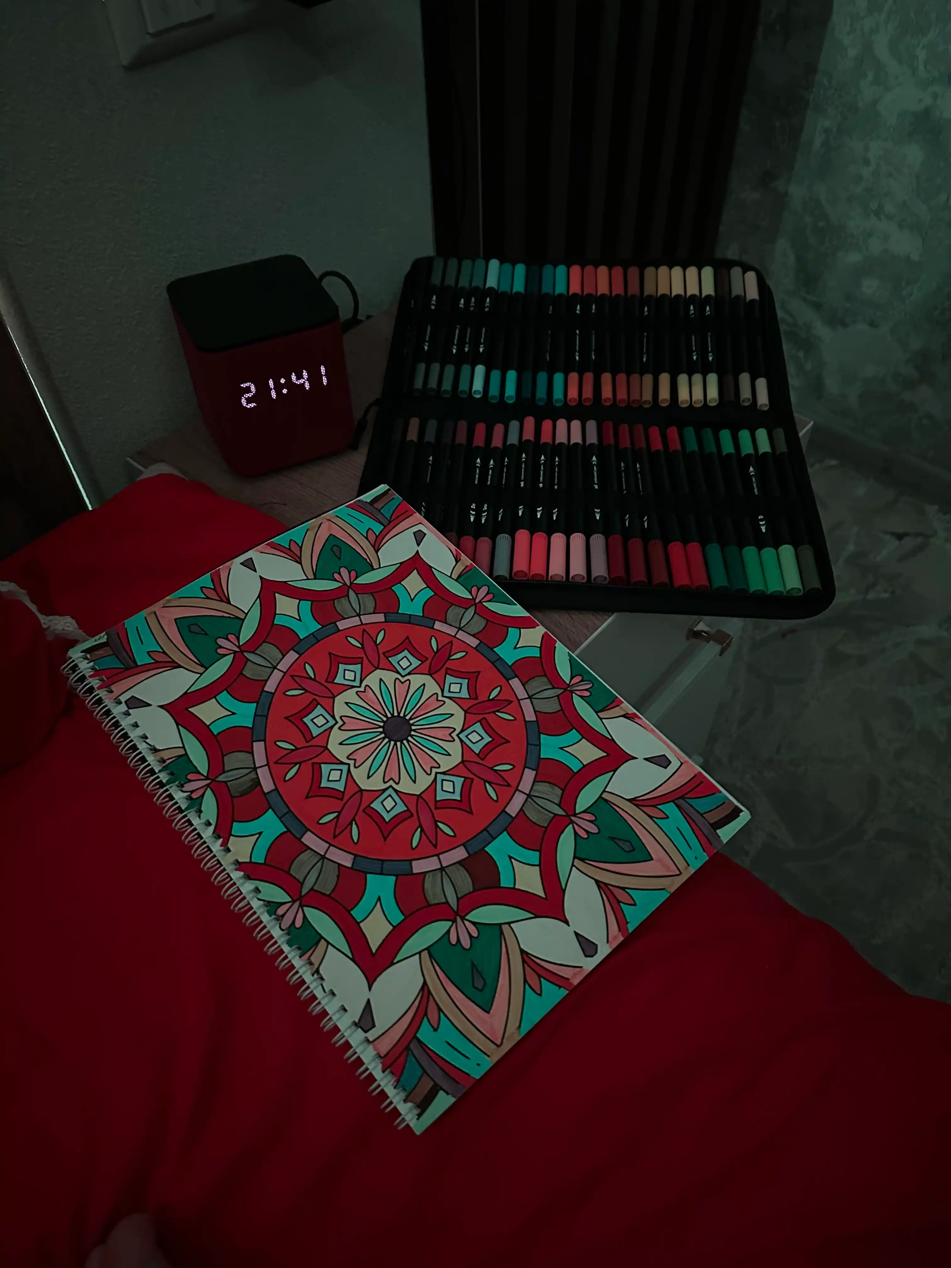Antistress mandala bo‘yash kitobi A4, kattalar uchun, 20 sahifa, qalin qog‘oz