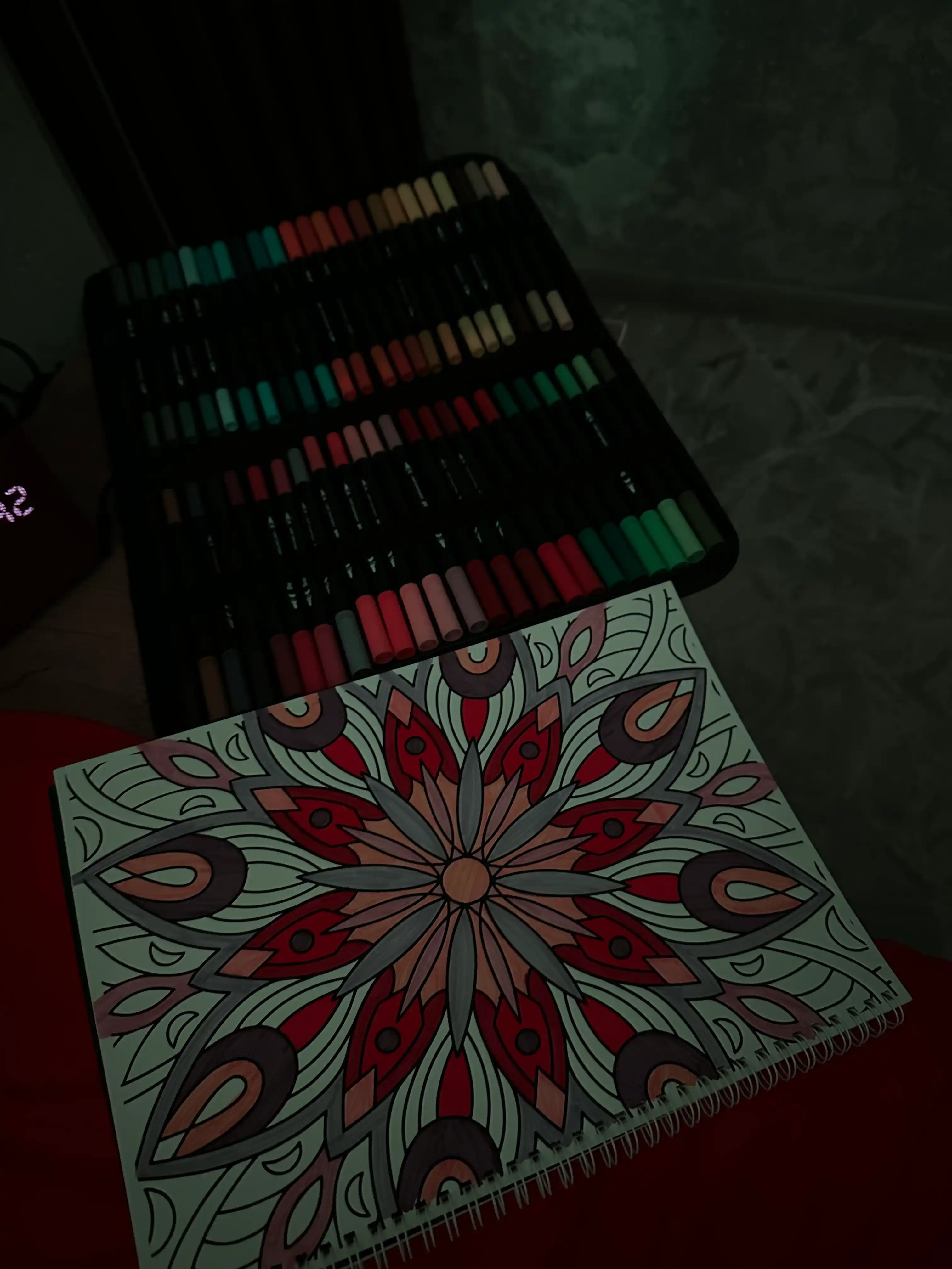 Antistress mandala bo‘yash kitobi A4, kattalar uchun, 20 sahifa, qalin qog‘oz