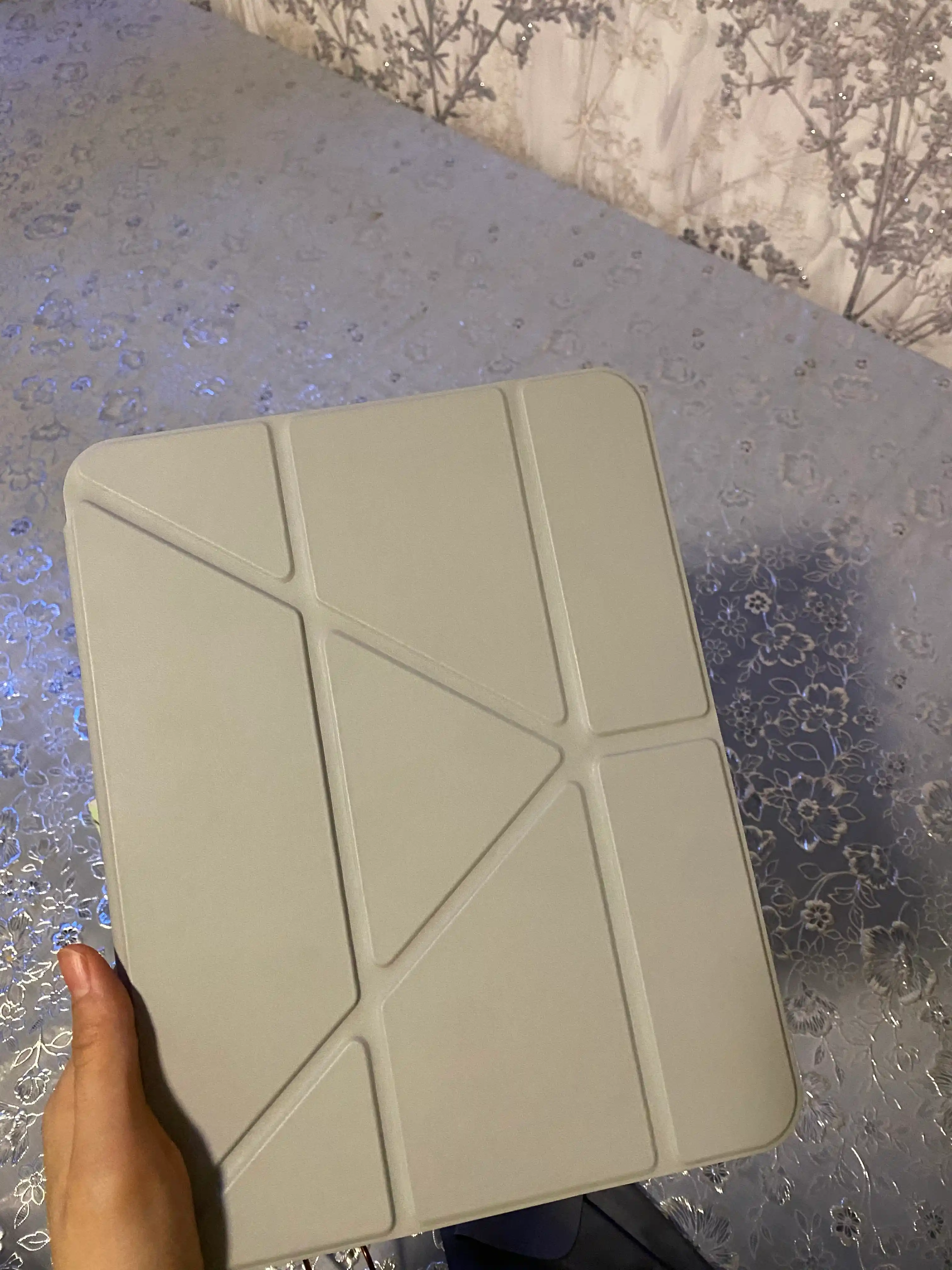 SmartCover Pro iPad uchun taglik funksiyali magnitli g'ilof