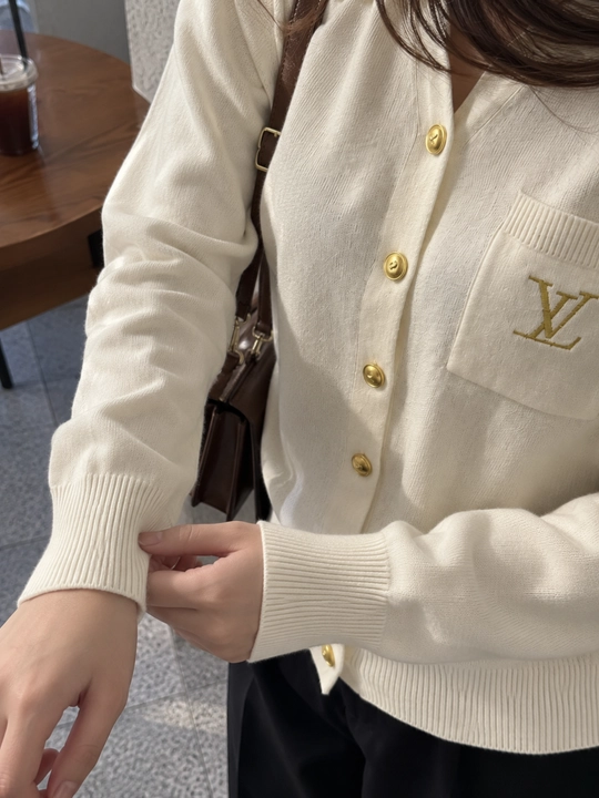 Женская кофта LUXE стильная базовая модель высокого качества стандартный размер