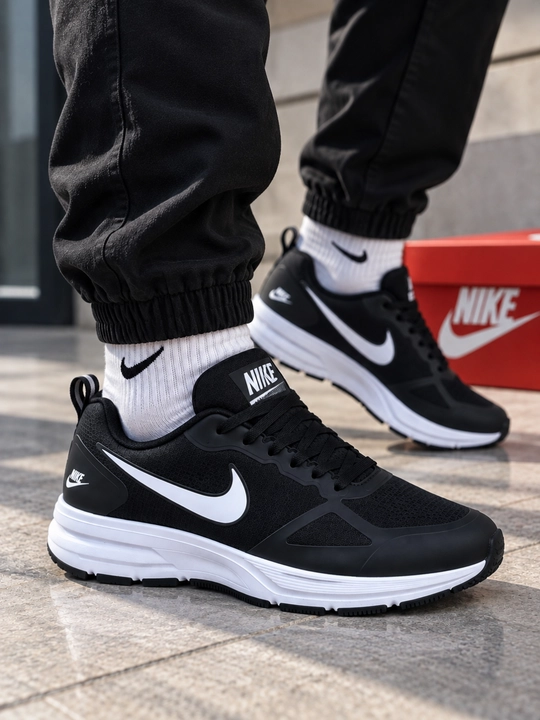 Erkaklar uchun Nike krossovkalar kuz va qish uchun, o'lchamlari 40-44