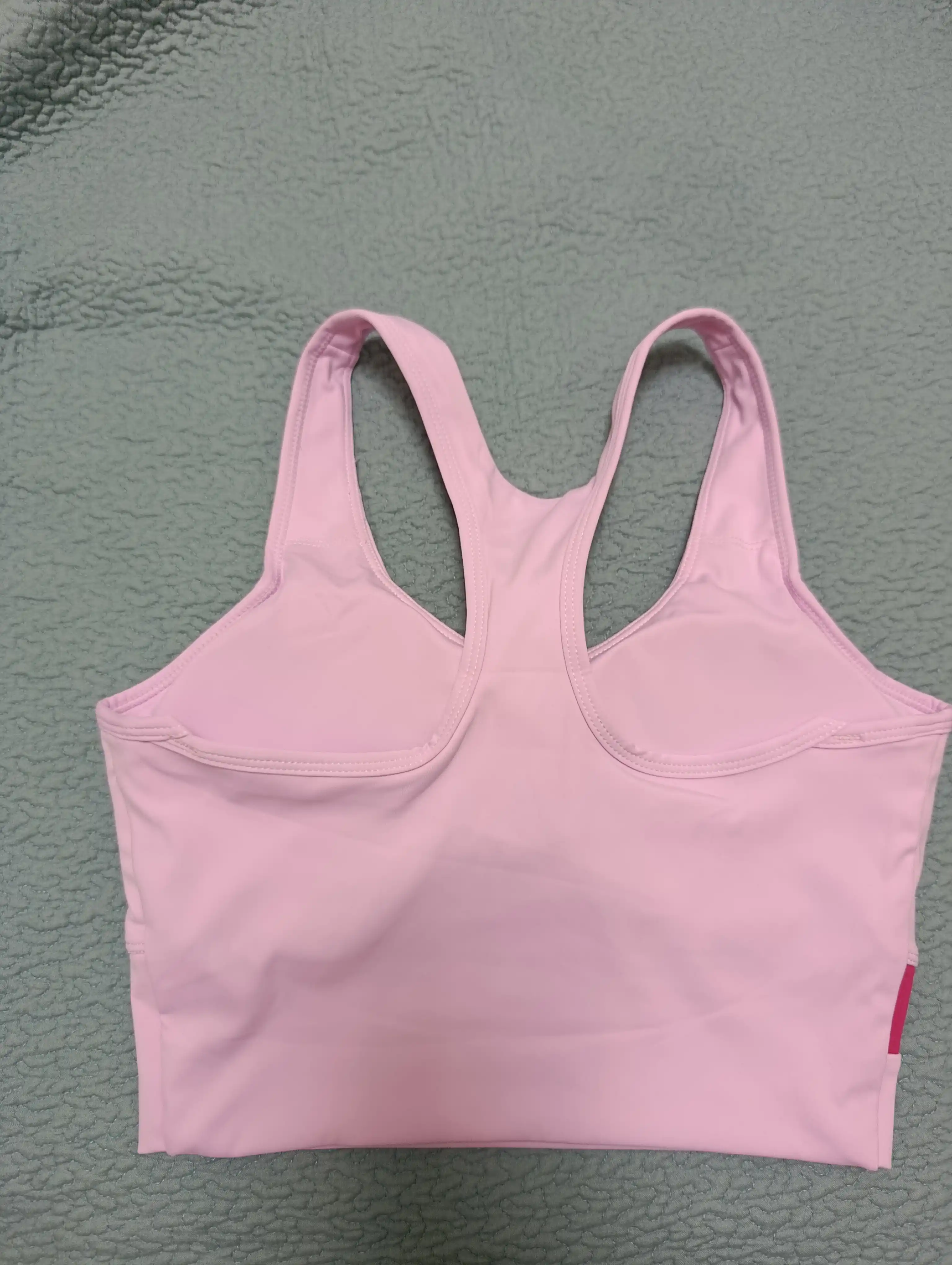 Ayollar fitnes topigi, yoga top, qulay sport kiyimi