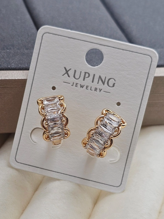 Xuping brendining oltin rangli ayollar ziraklari