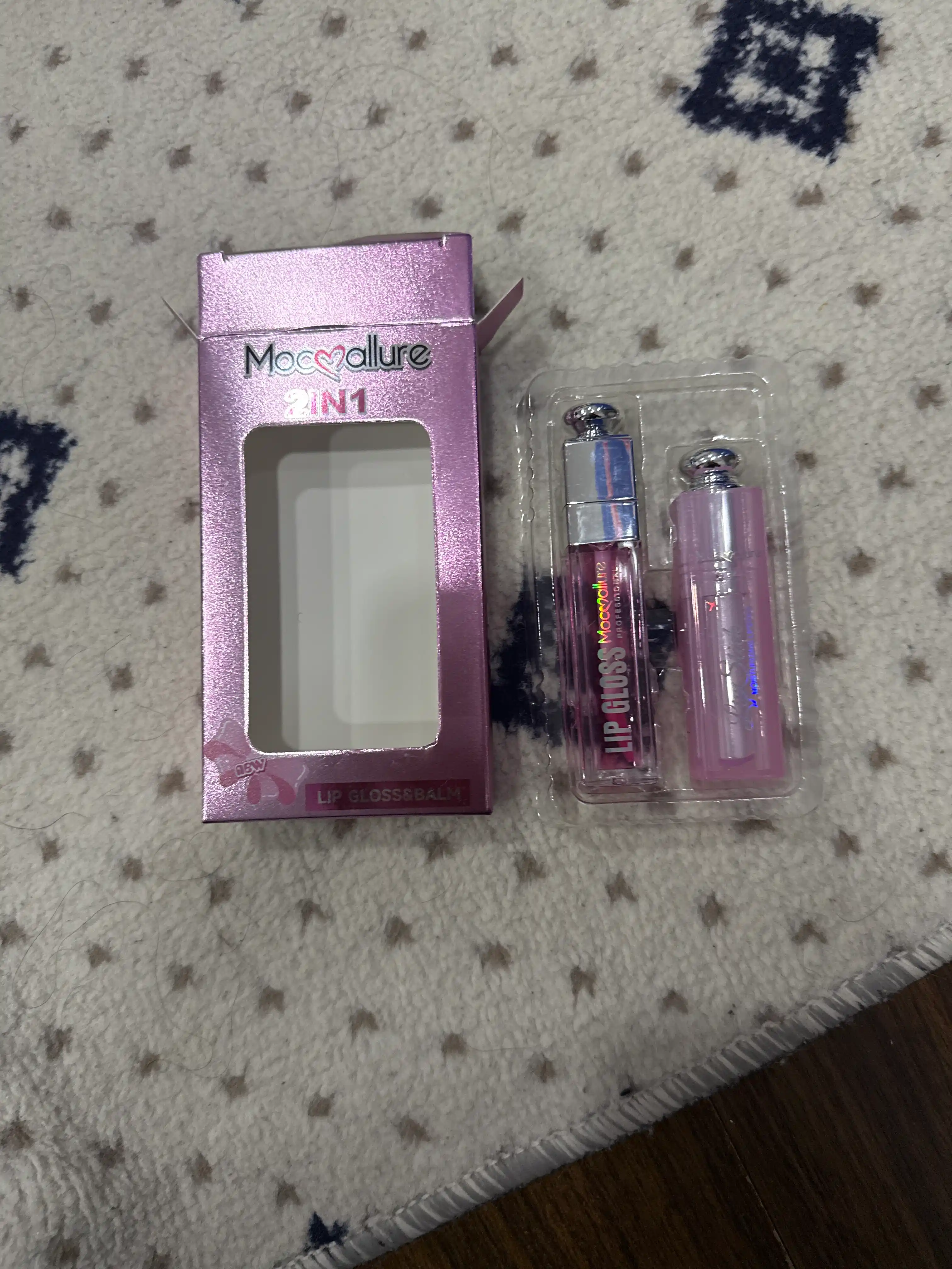 Lablar uchun namlantiruvchi lip oil va lip gloss to‘plami