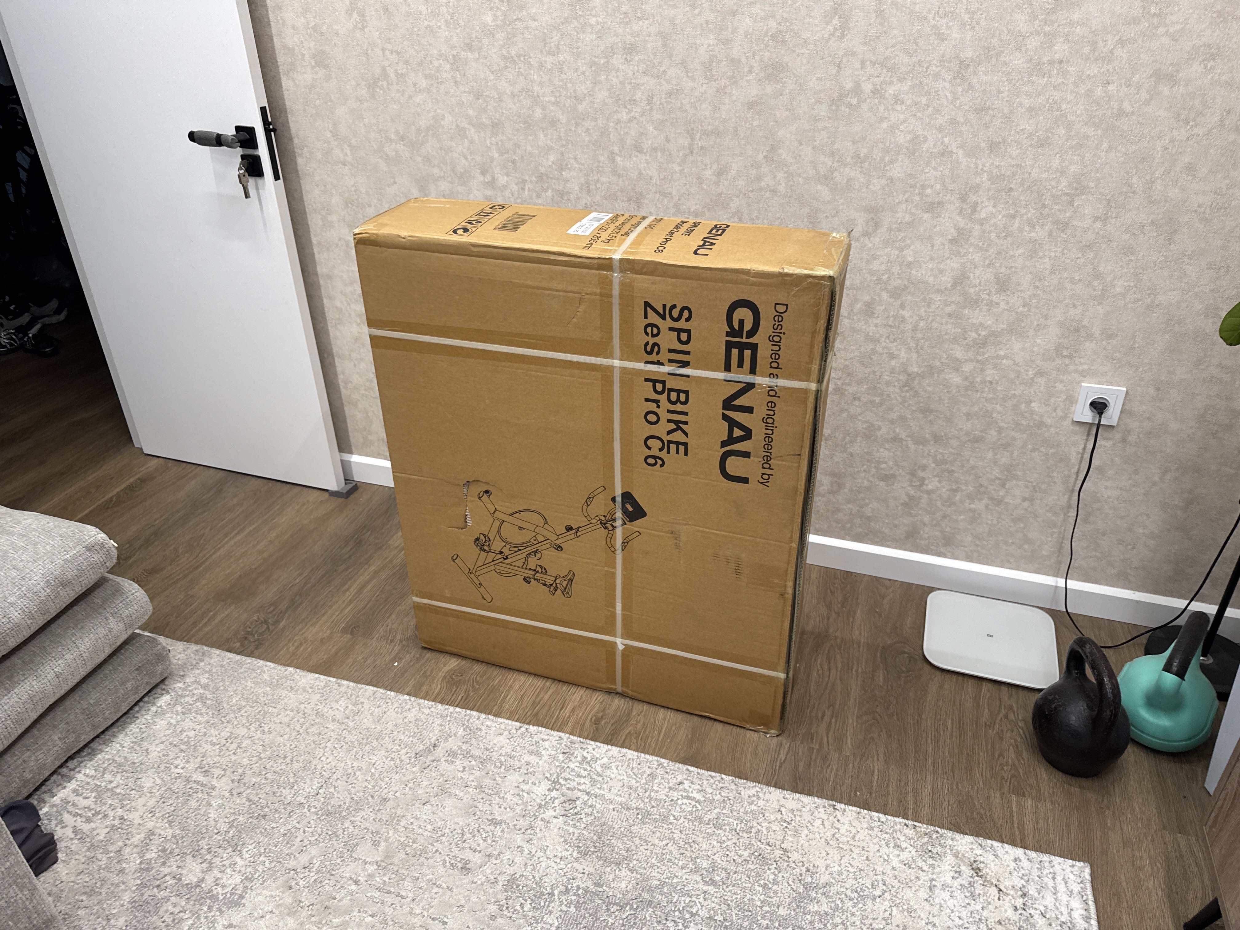 Велотренажер Genau Zest Pro C6, максимальный вес пользователя 150 кг SB1-02A