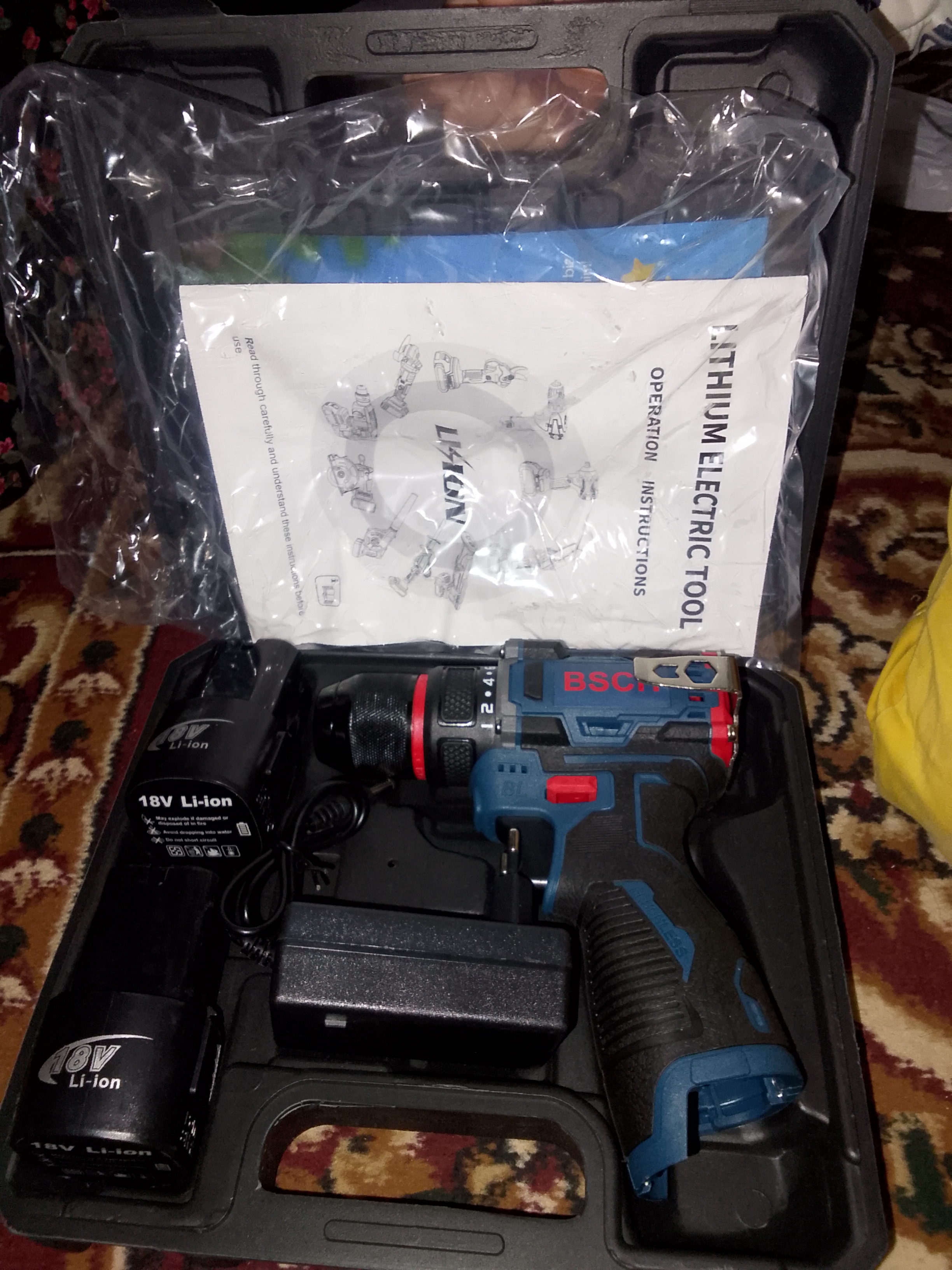 Akkumulyatorli buragich 18V Brushless, 2 ta AKB va zaryadlovchi, quti