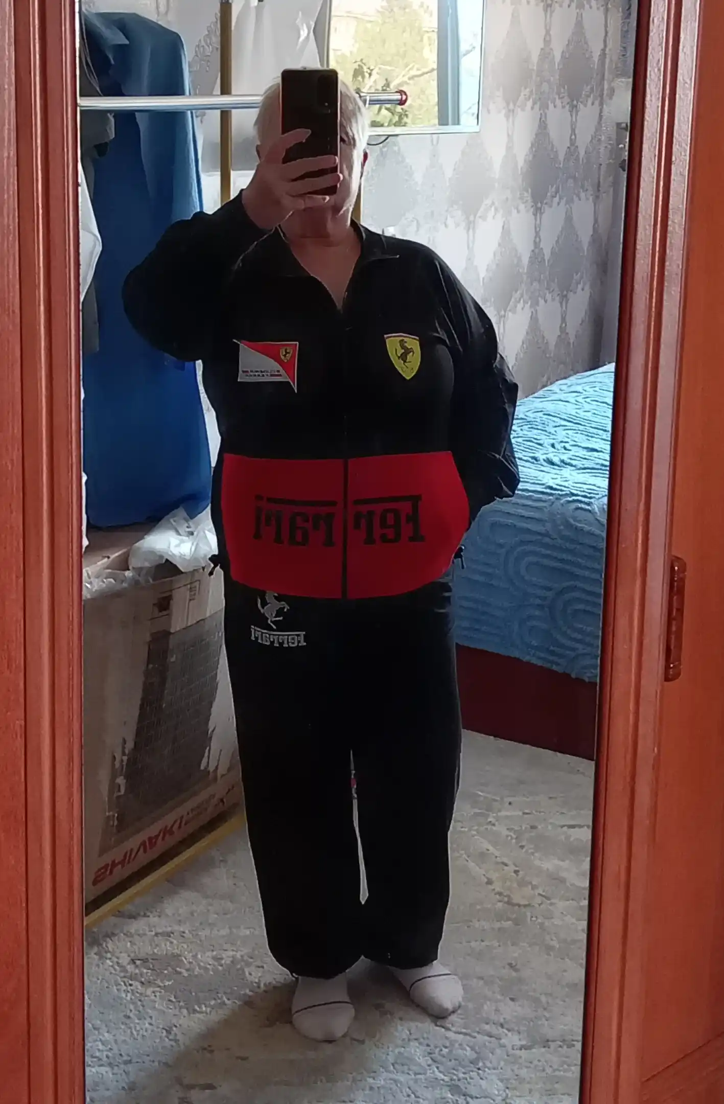 Ayollar uchun ikki qismli sport kostyumi va sport shim, qulay va chiroyli dizayn