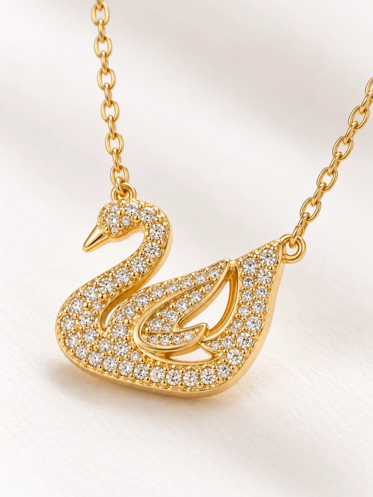 Ayollar zanjiri - oqqush shaklidagi marjon, SWAROVSKI kristallari bilan bezatilgan