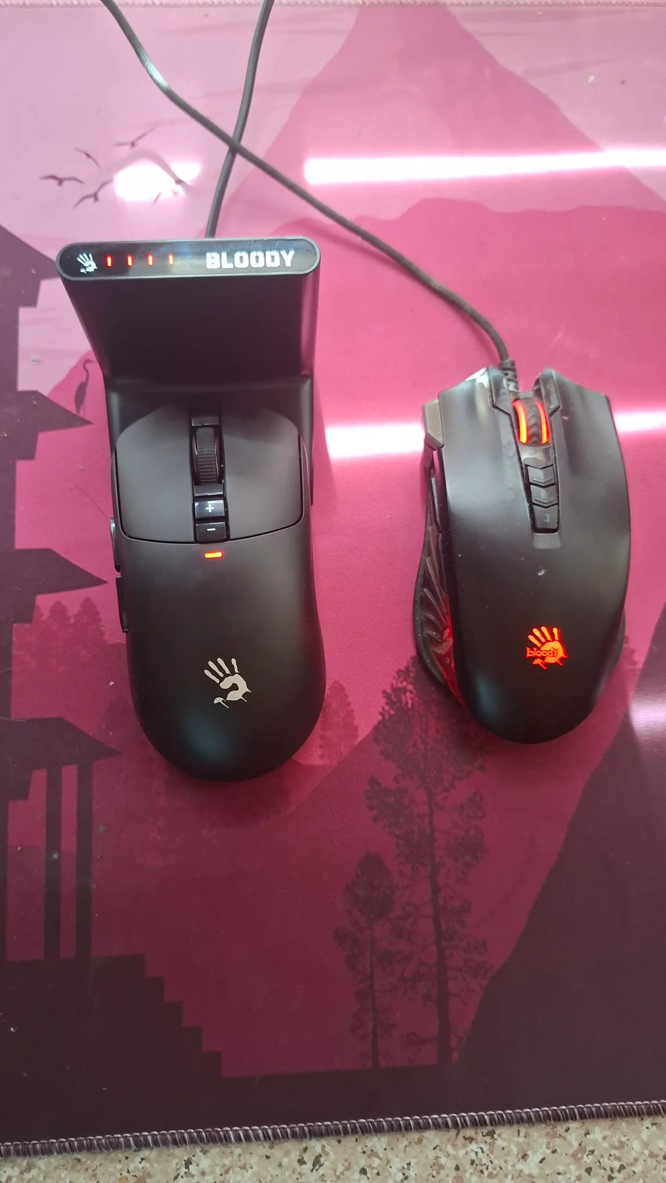 Bloody R72 Pro Duo - simsiz o‘yin sichqonchasi, 26000 CPI, 1000 Gs, quvvatlash stansiyasi