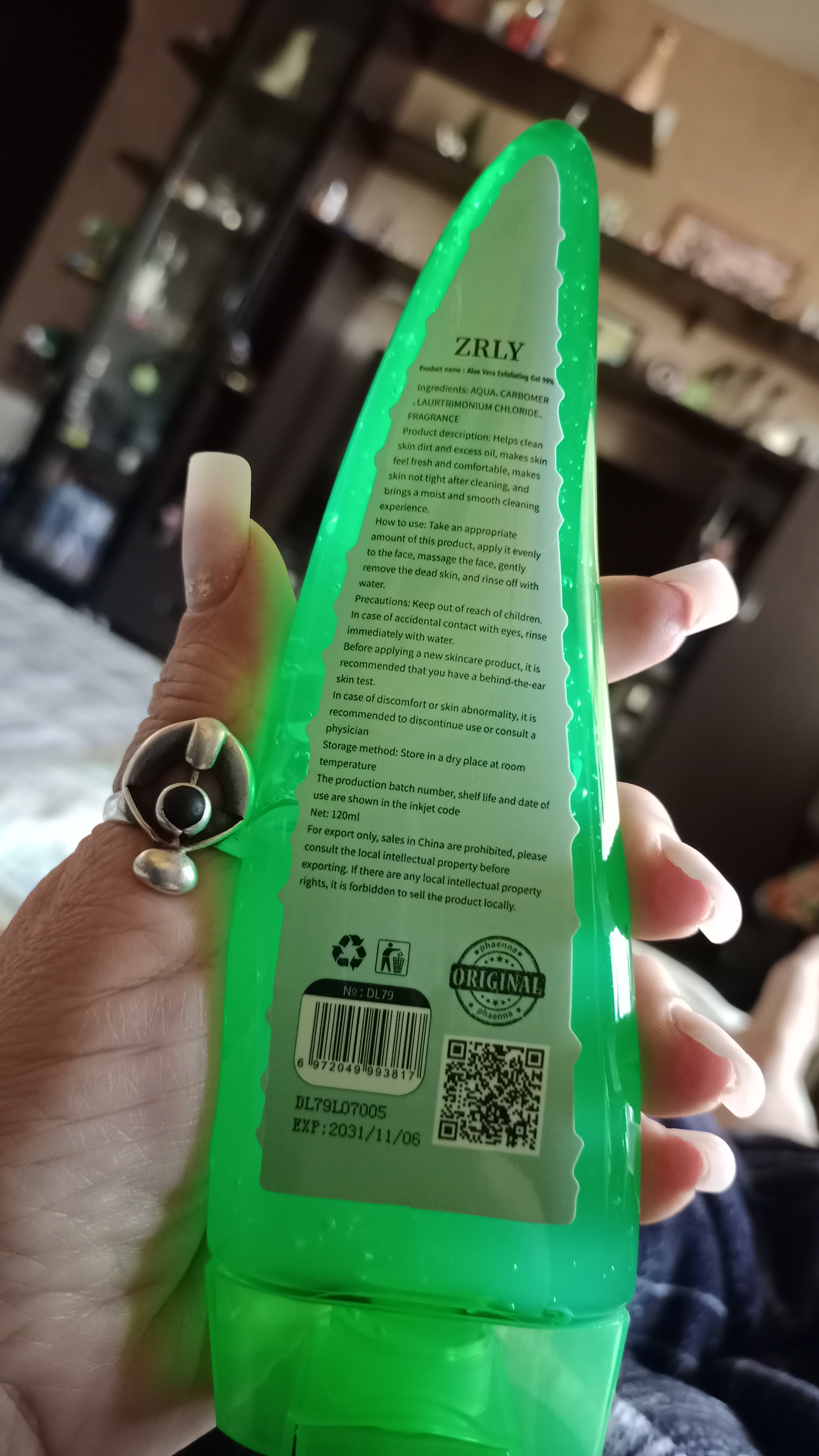 Aloe Vera 99% namlantiruvchi va tinchlantiruvchi gel yuz tana teri parvarishi uchun, 120 ml
