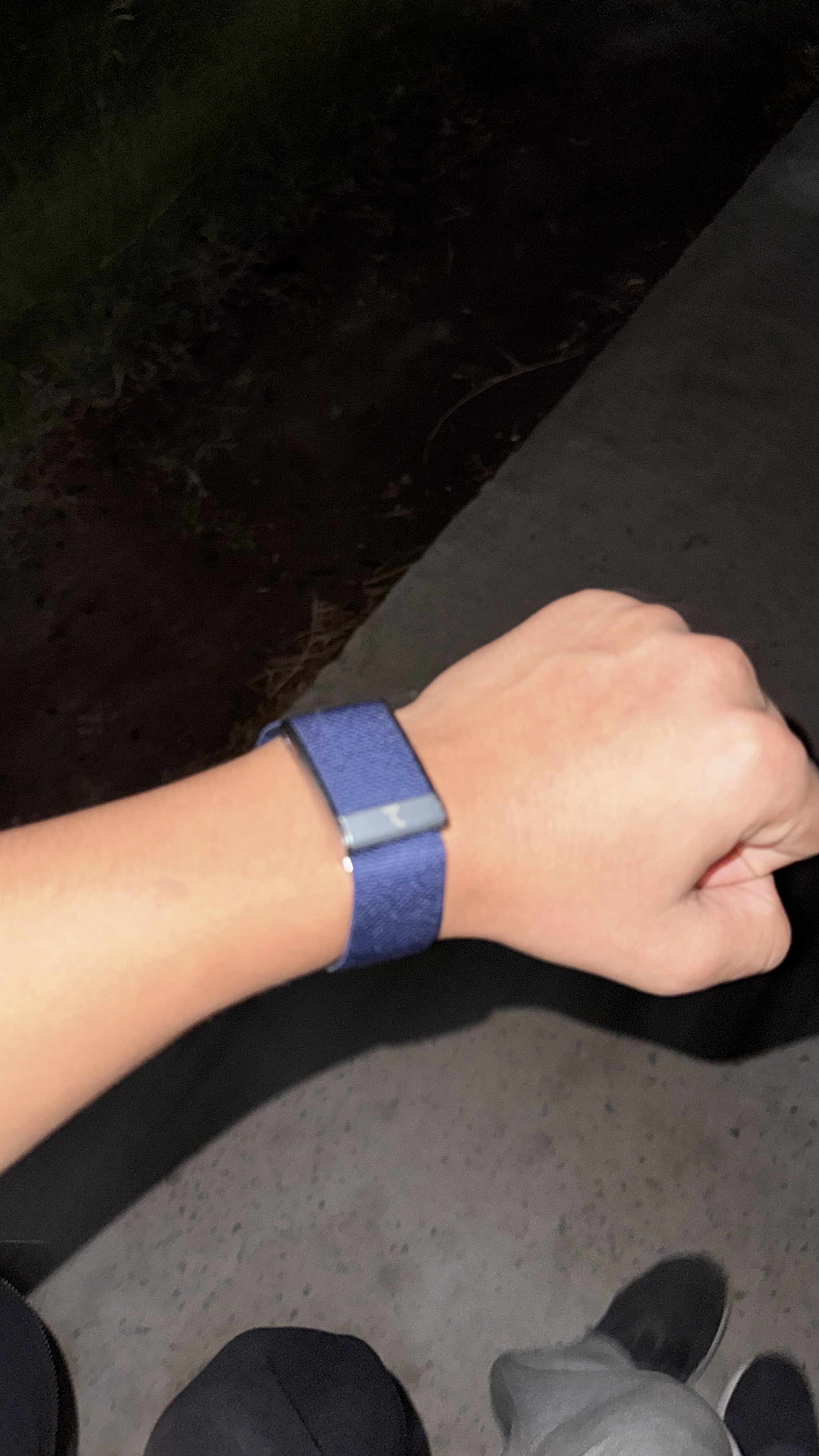 Smart Premium Bracelet- EKG, stress darajasi nazorat qilish va 100 dan ortiq sport rejim