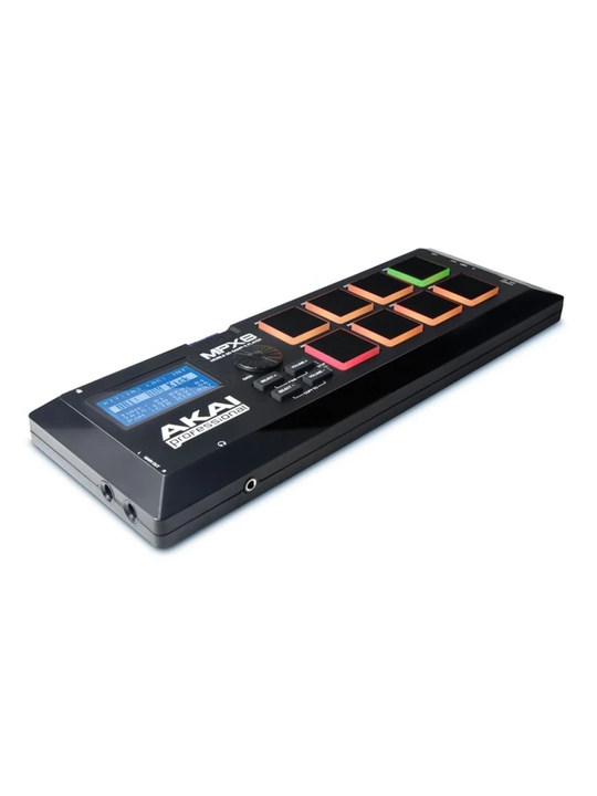 Akai MPX8 portativ pad-sampler, SD-karta qo'llab-quvvatlovi bilan