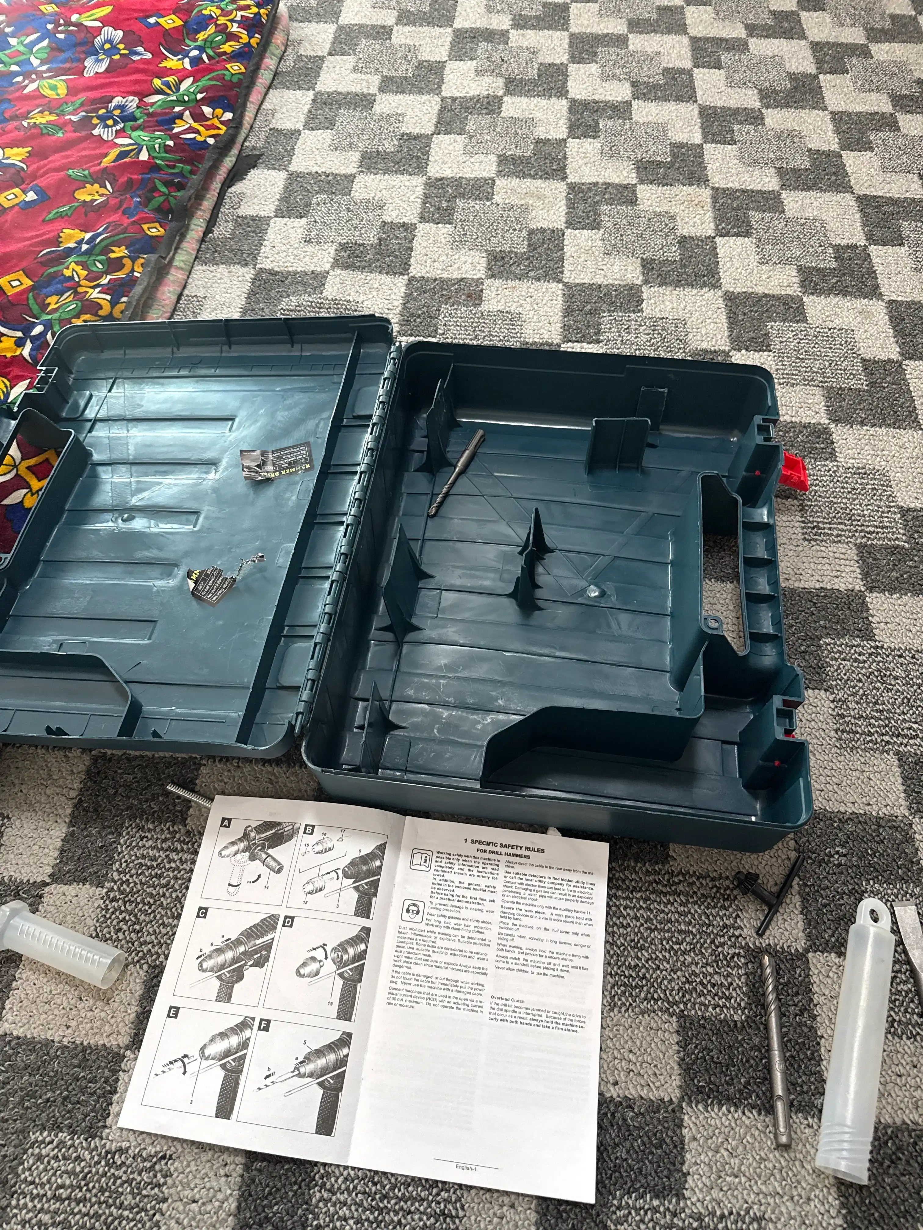 Perforator professionalni 3х bosqichlik, 26 mm, SDS PLUS