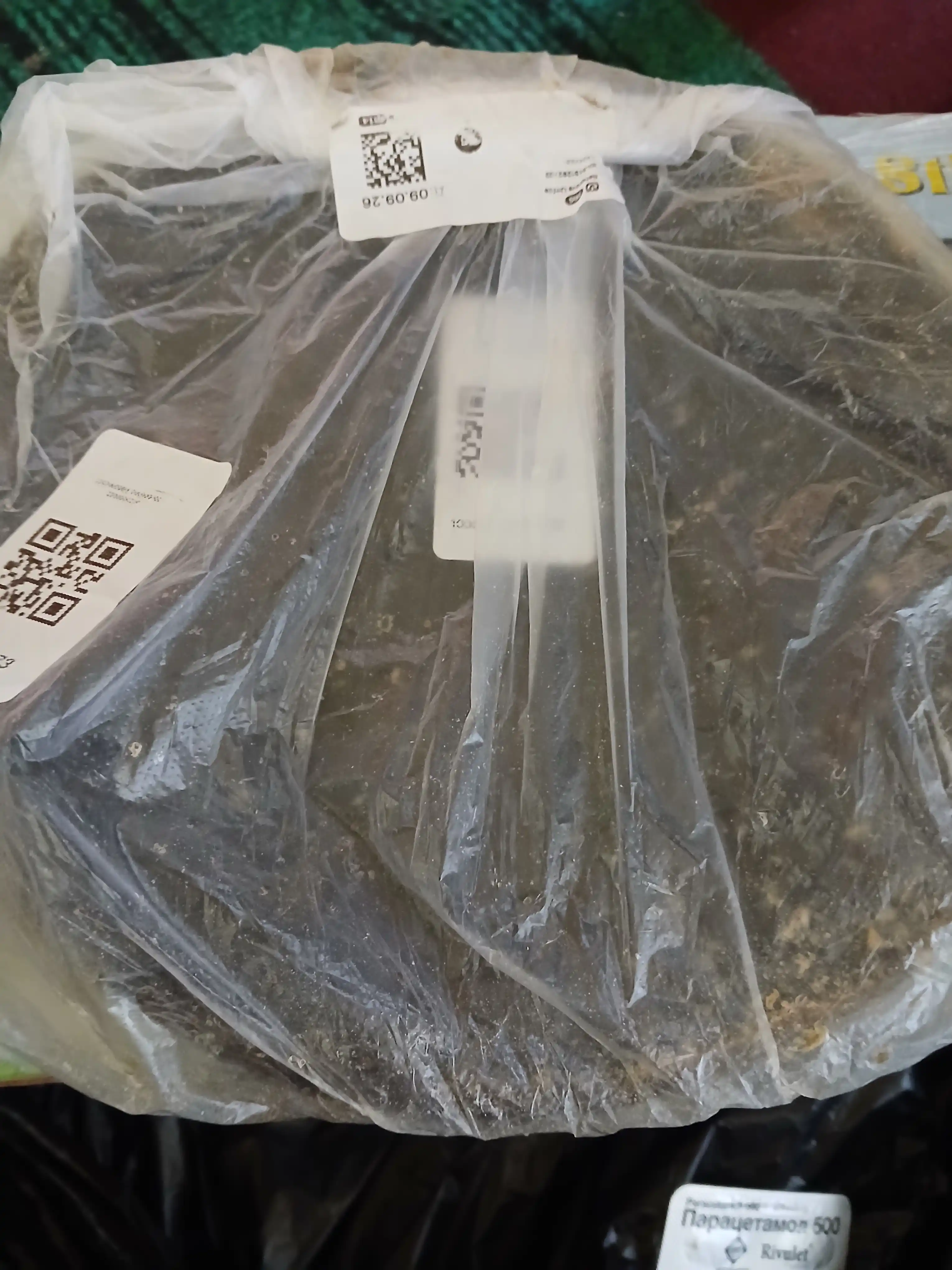 Parafinoterapiya uchun yuqori darajada tozalangan parafin, ozokerit, 1 kg
