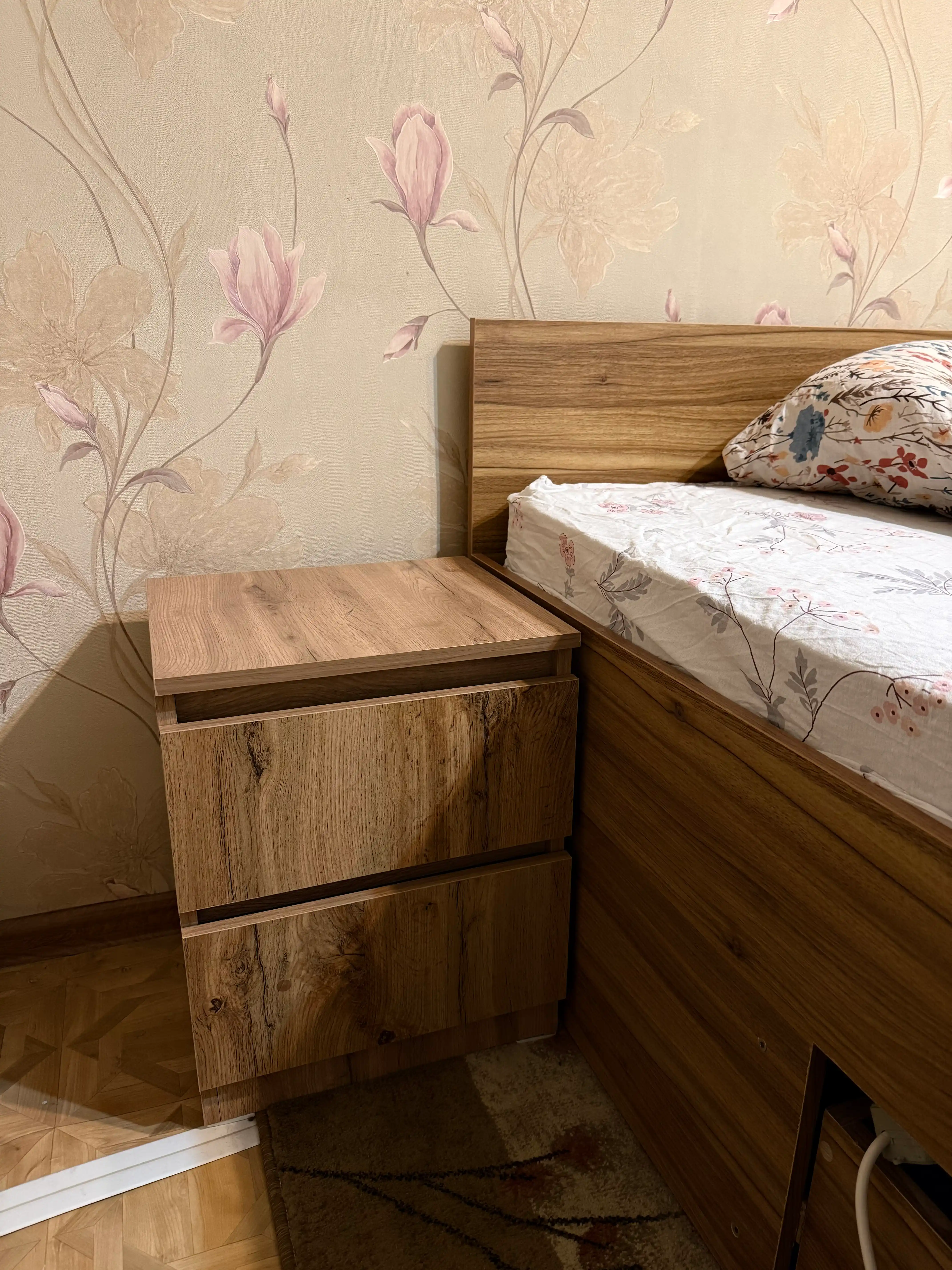 YUPITER, 50x40x35 sm Tumba karavot yoniga yig'ilgan, 2 ta tortmali, Rossiya LDSP