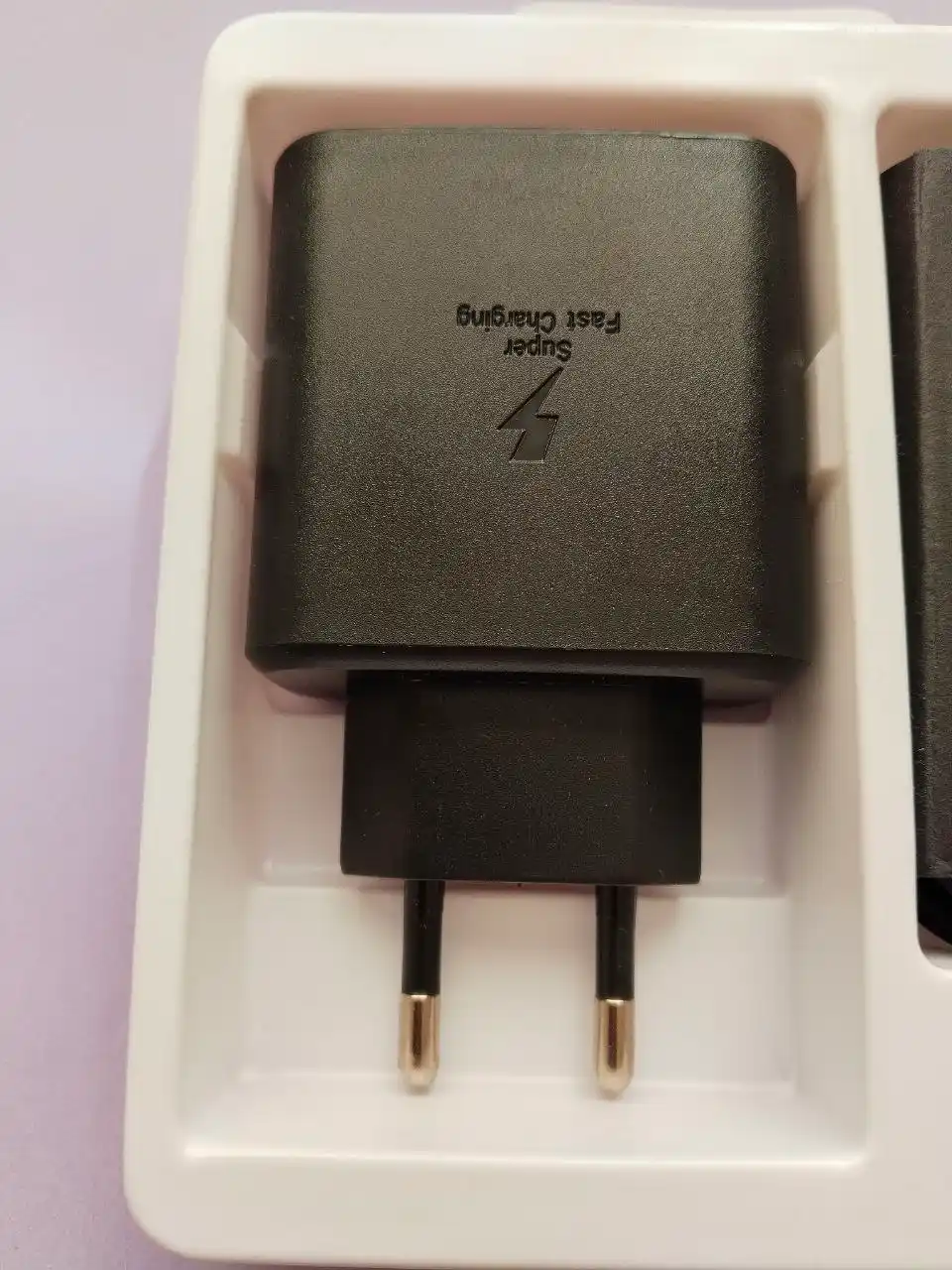 Samsung 45W PD Adapter – мощное и безопасное зарядное устройство