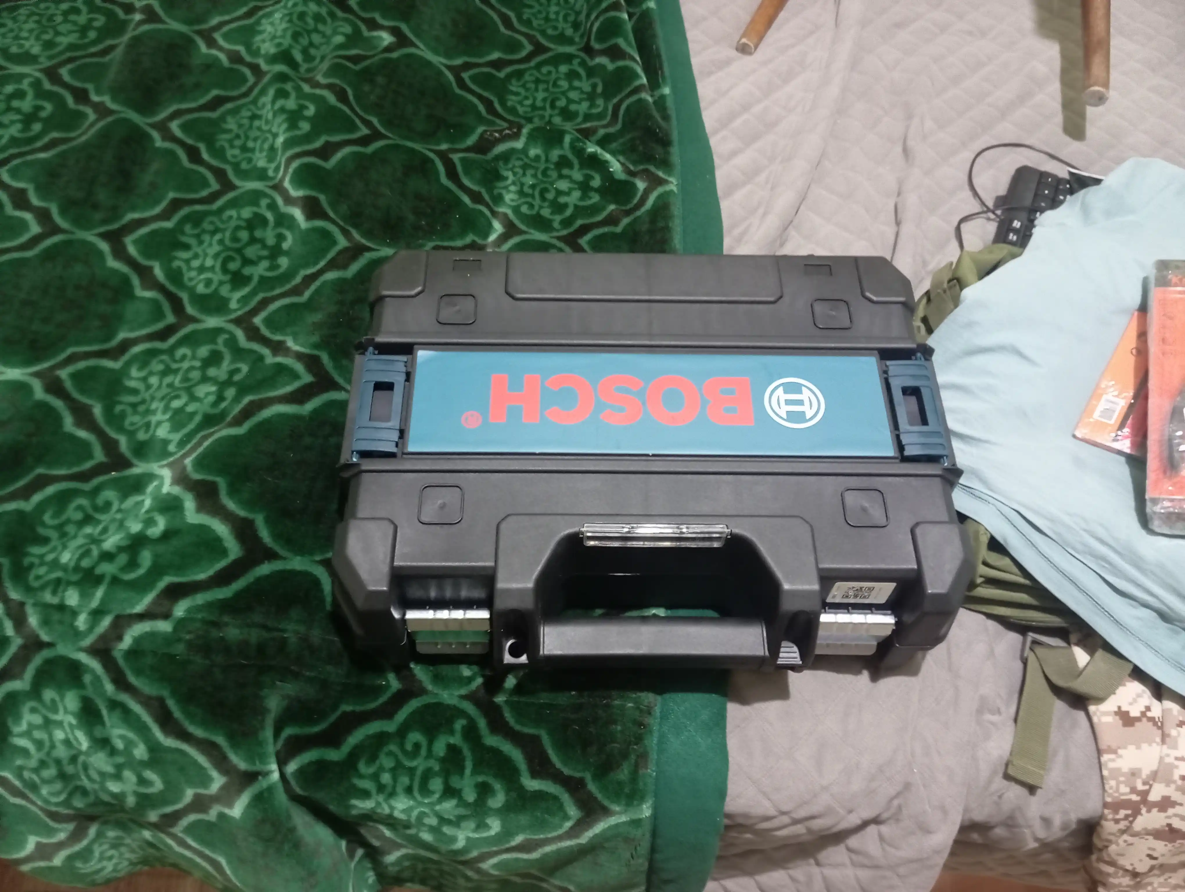 Lazer darajasi 4D-16 / 4 * 360, 1.6 metr shtativ