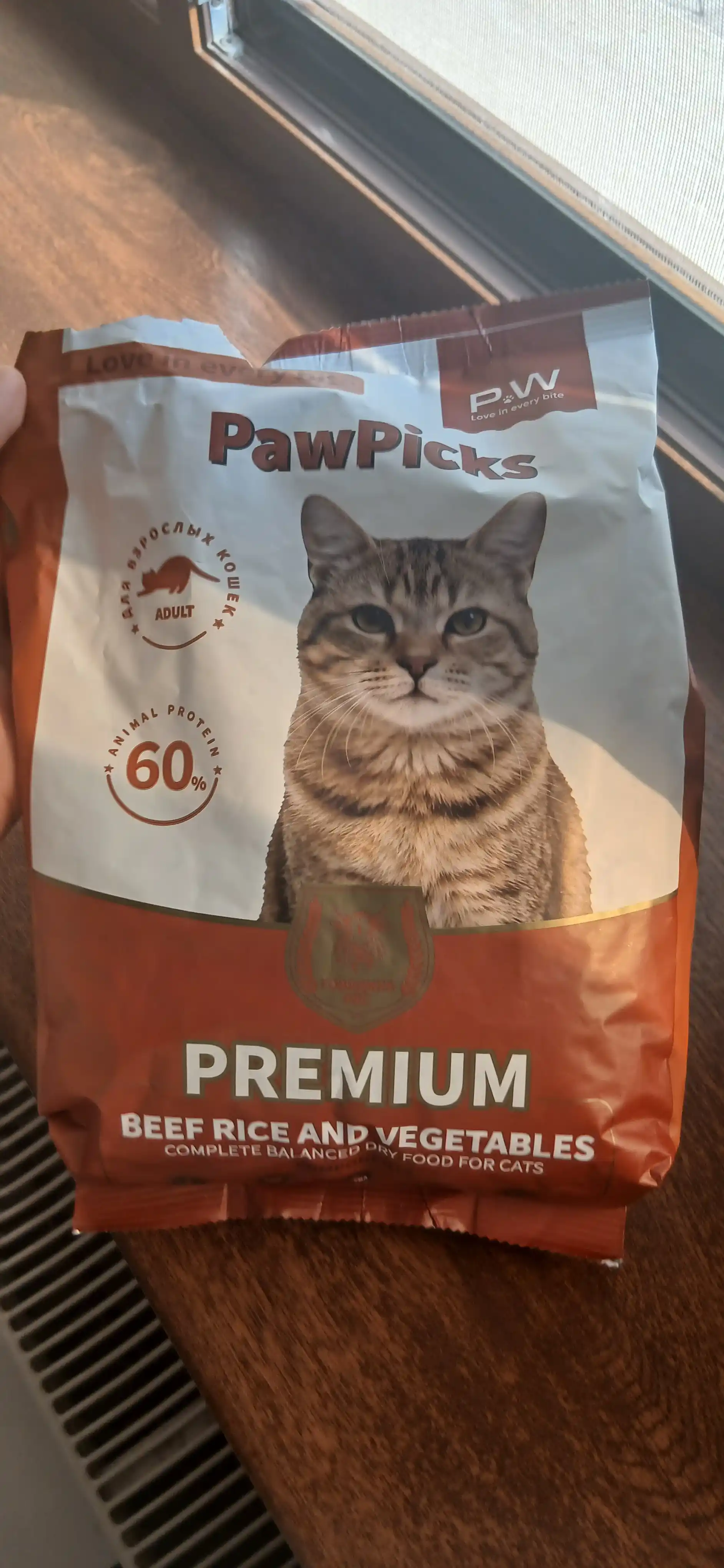 Mushuk va itlarning sochlarini tarash uchun qo'lqop